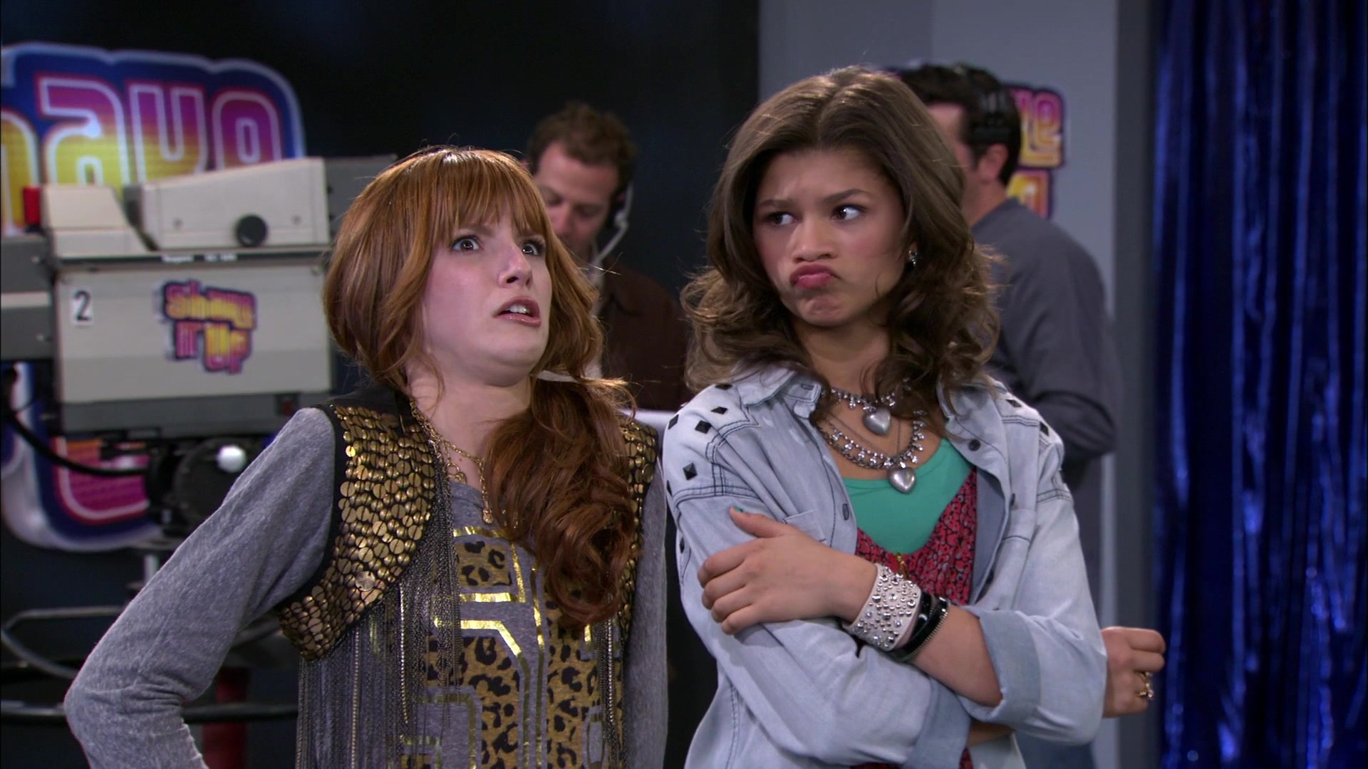 Shake_It_Up_S01E15_1080p_BTD_002042.jpg