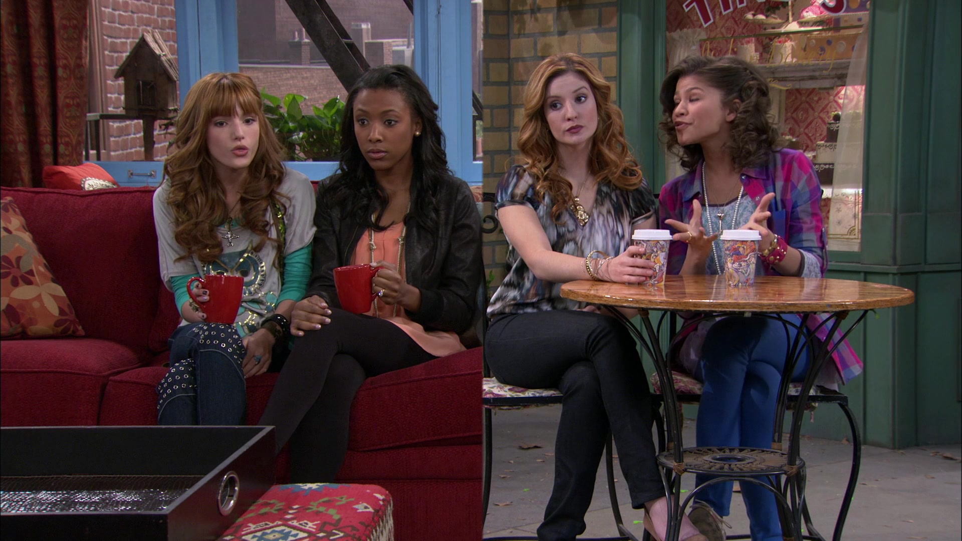 Shake_It_Up_S01E15_1080p_BTD_002541.jpg