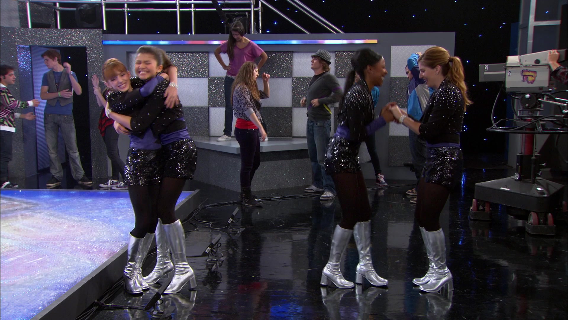 Shake_It_Up_S01E15_1080p_BTD_002785.jpg Shake_It_Up_S01E15_1080p_BTD_002785.jpg