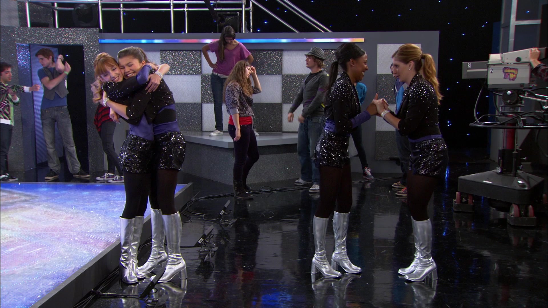 Shake_It_Up_S01E15_1080p_BTD_002786.jpg Shake_It_Up_S01E15_1080p_BTD_002786.jpg