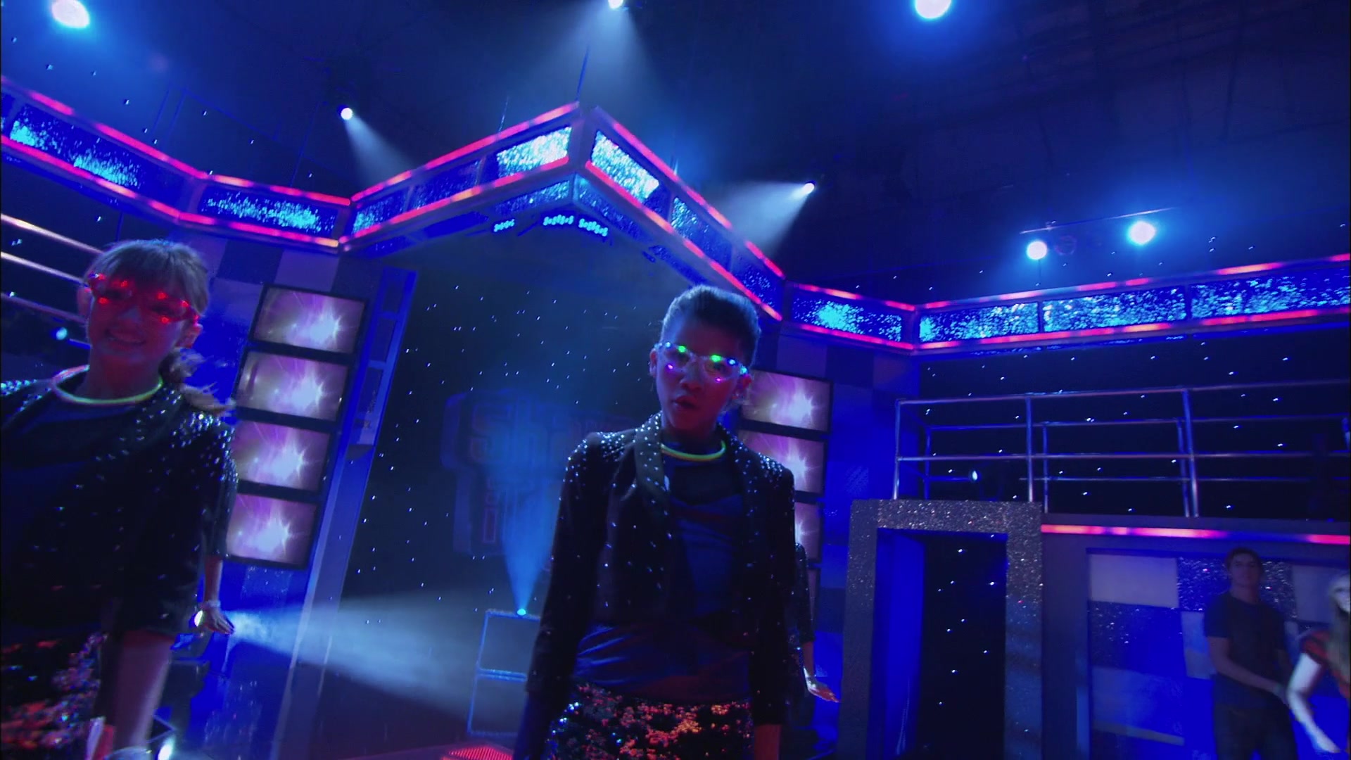 Shake_It_Up_S01E15_1080p_BTD_002854.jpg Shake_It_Up_S01E15_1080p_BTD_002854.jpg