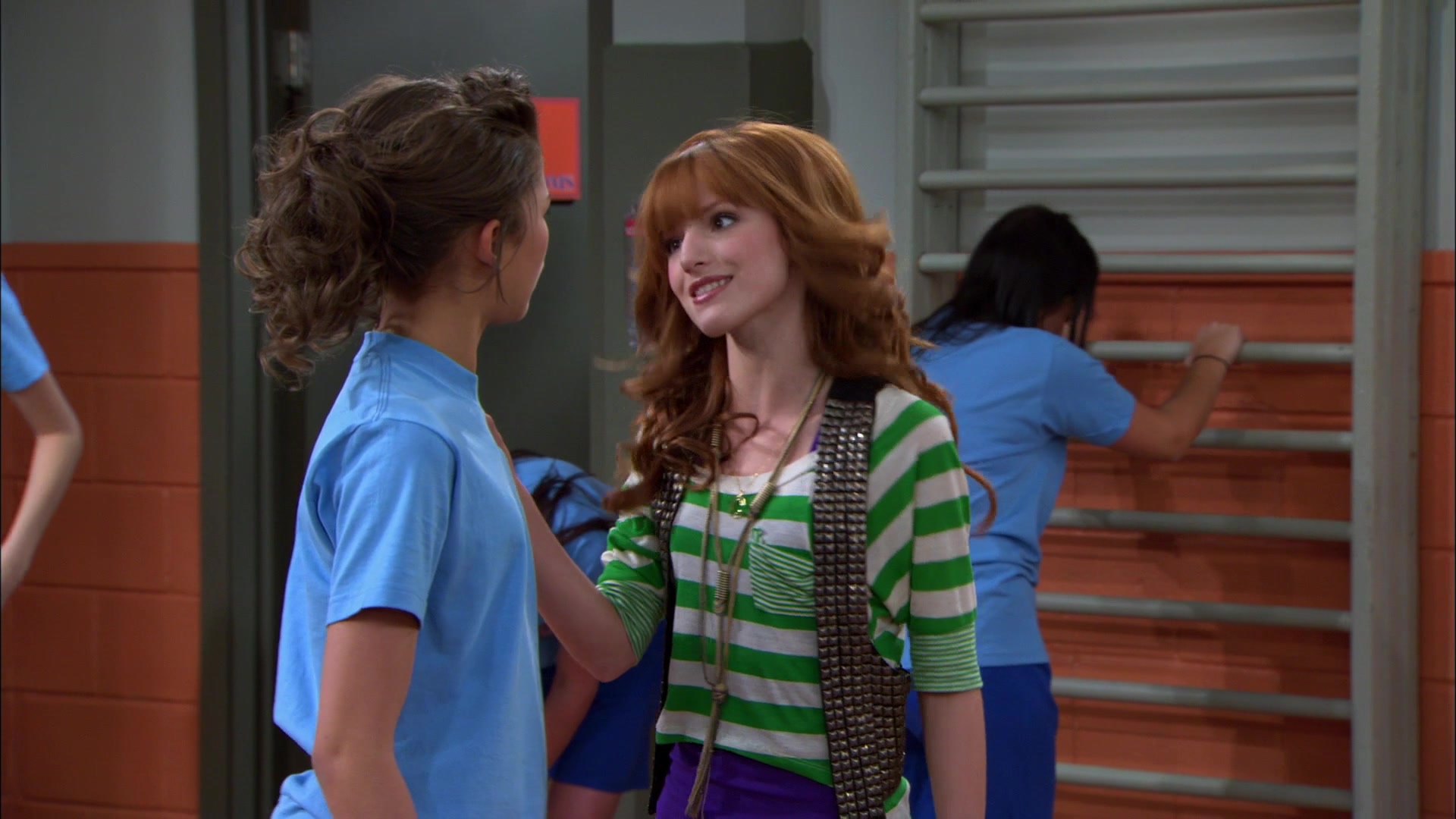 Shake_It_Up_S01E16_1080p_BTD_000635.jpg Shake_It_Up_S01E16_1080p_BTD_000635.jpg