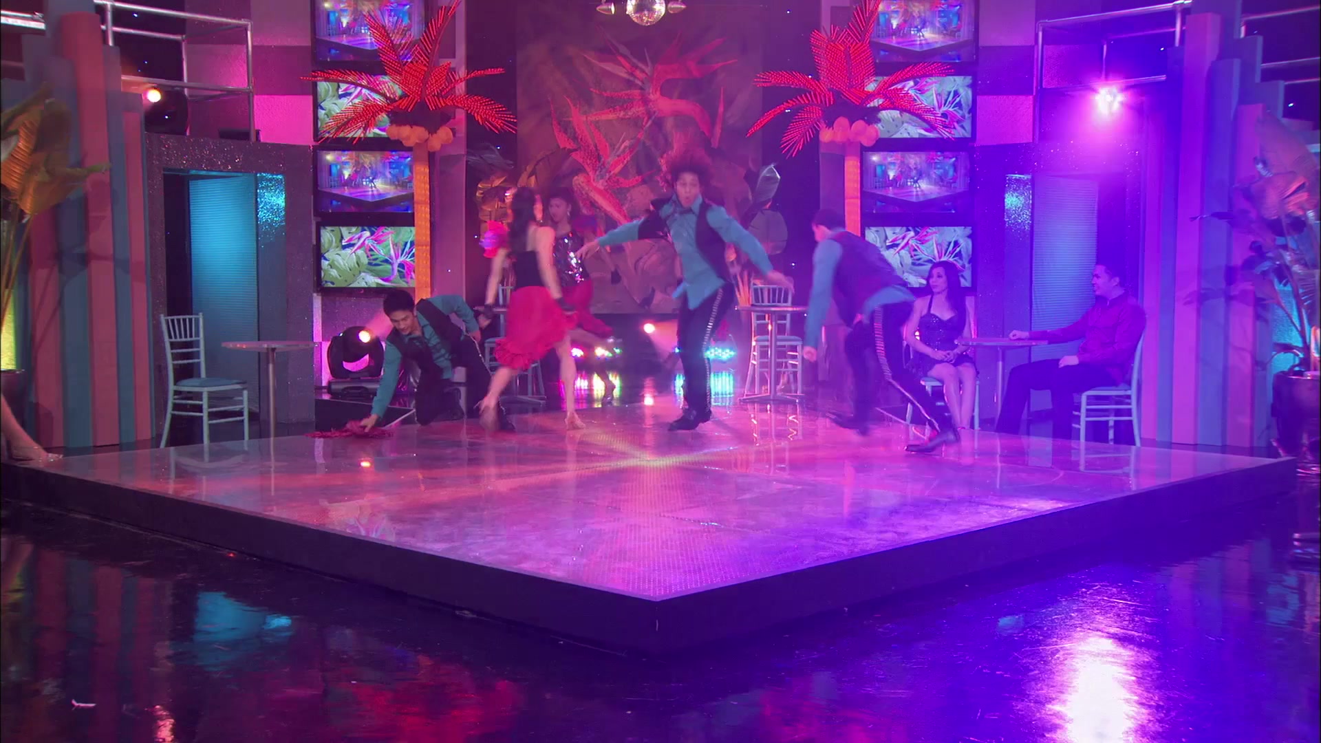 Shake_It_Up_S01E16_1080p_BTD_000975.jpg Shake_It_Up_S01E16_1080p_BTD_000975.jpg
