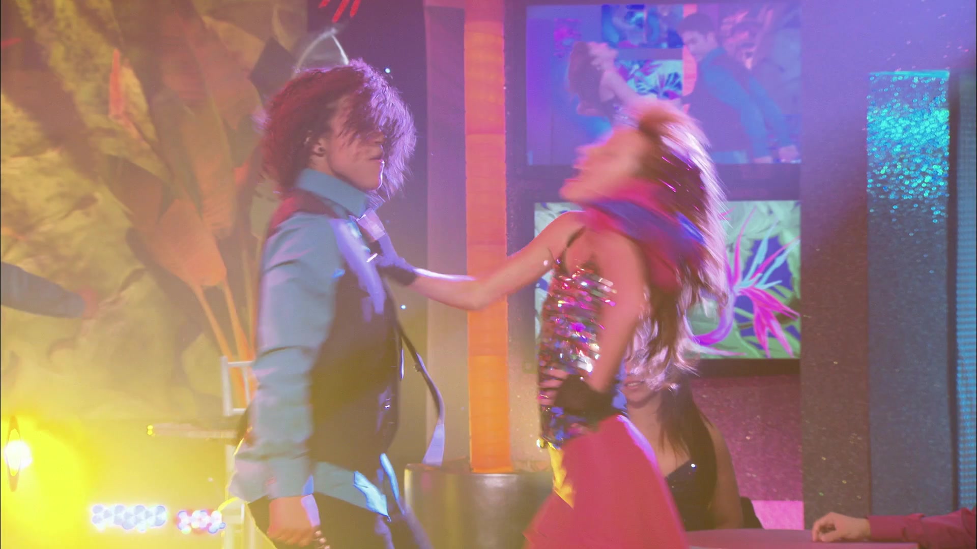 Shake_It_Up_S01E16_1080p_BTD_000988.jpg Shake_It_Up_S01E16_1080p_BTD_000988.jpg