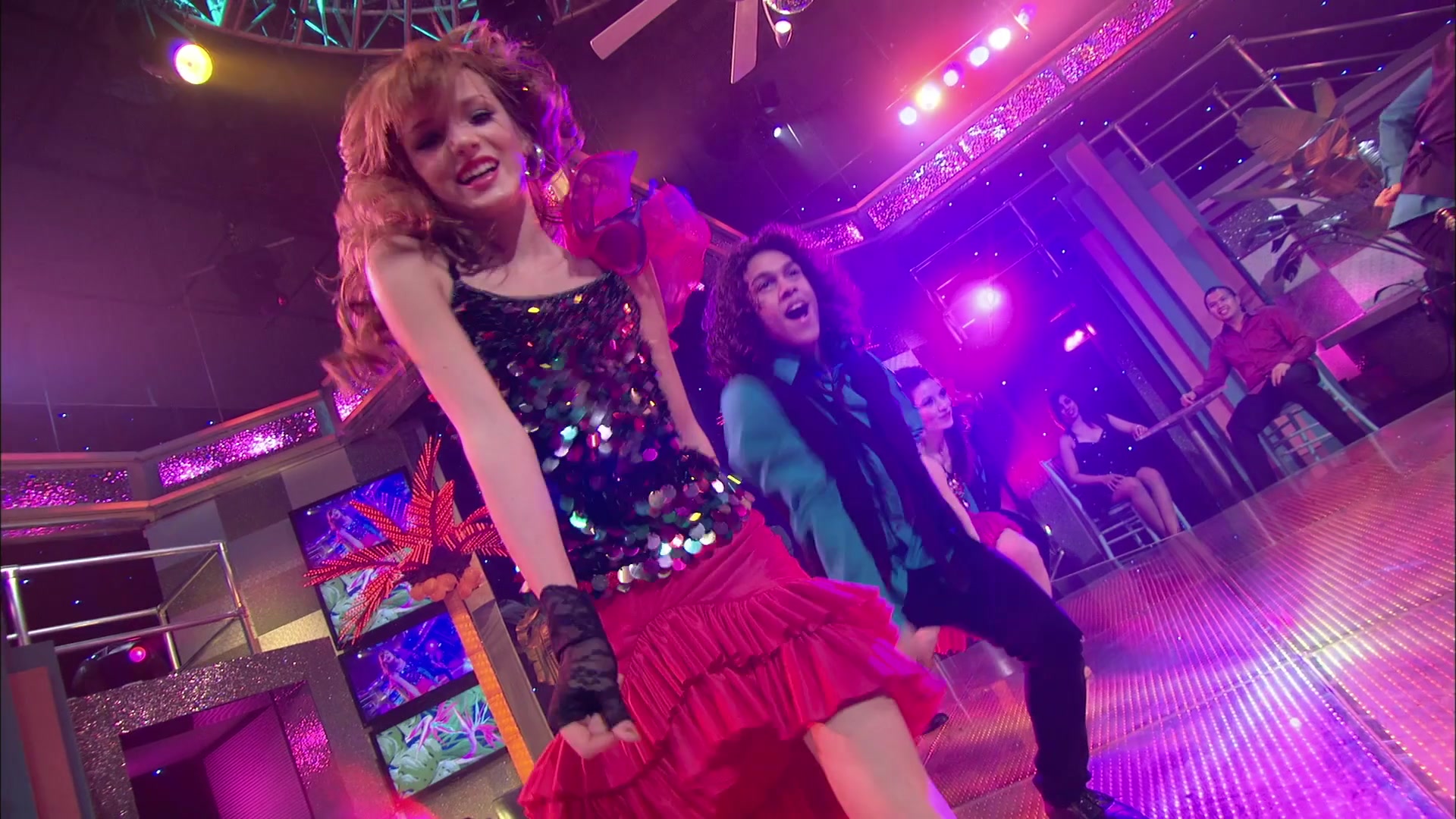 Shake_It_Up_S01E16_1080p_BTD_001048.jpg Shake_It_Up_S01E16_1080p_BTD_001048.jpg