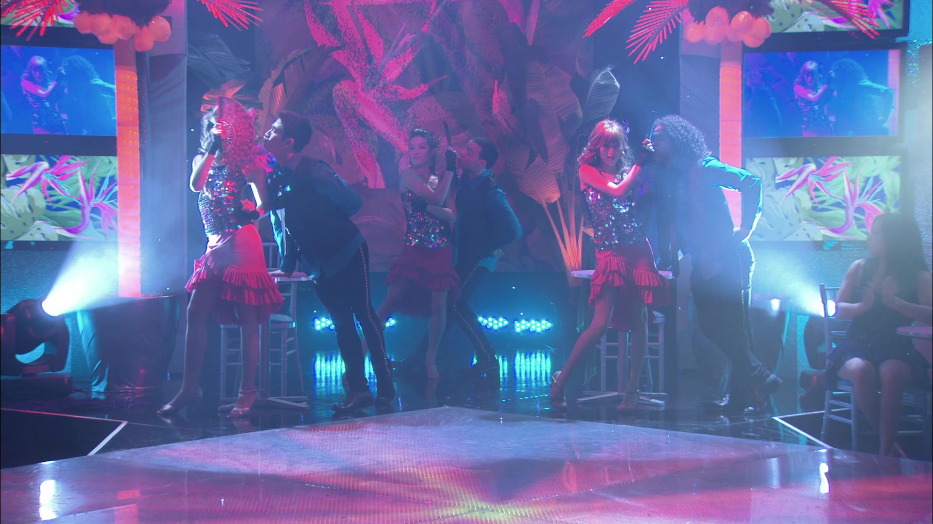 Shake_It_Up_S01E16_1080p_BTD_001115.jpg Shake_It_Up_S01E16_1080p_BTD_001115.jpg