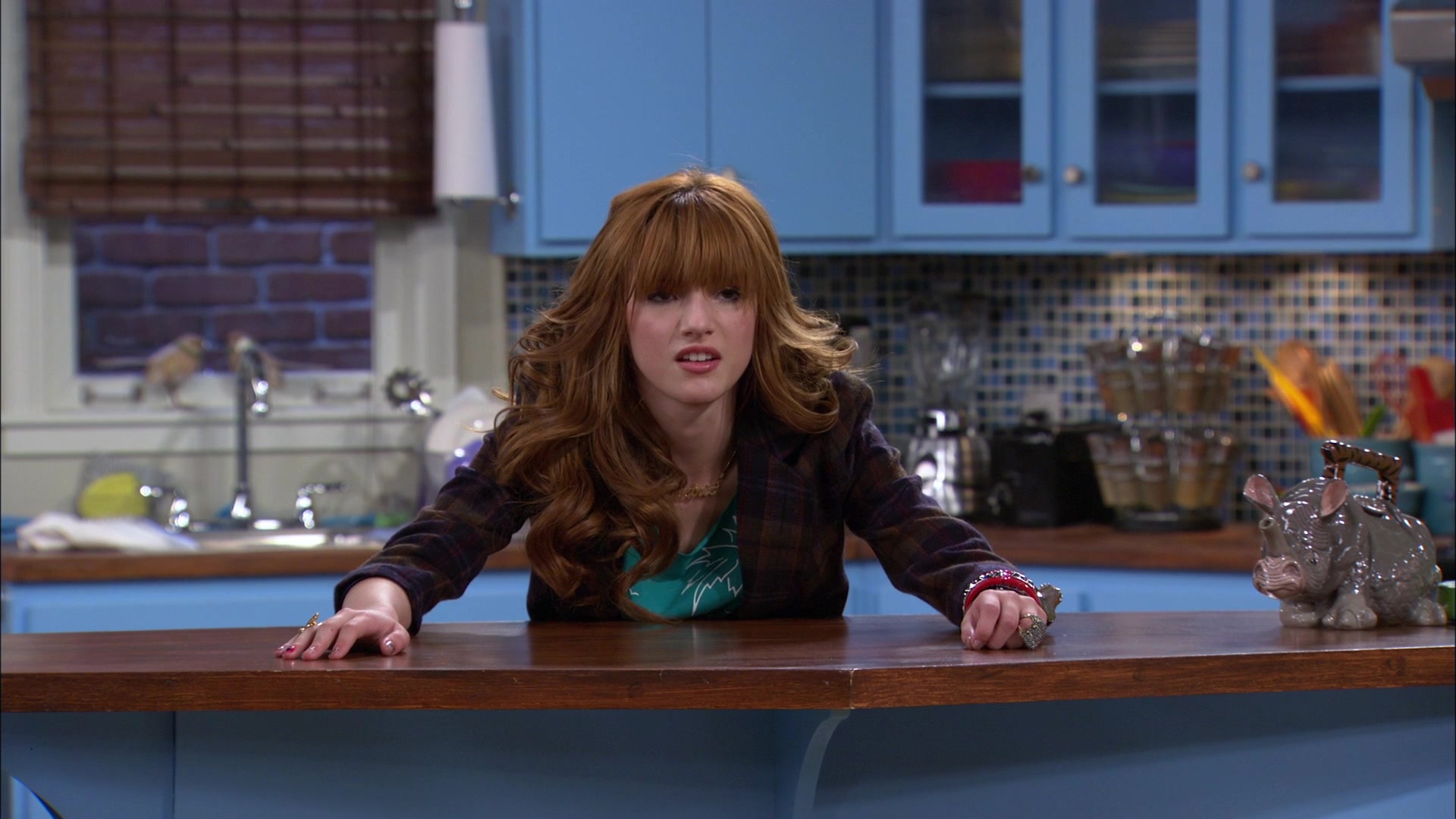 Shake_It_Up_S01E16_1080p_BTD_001741.jpg