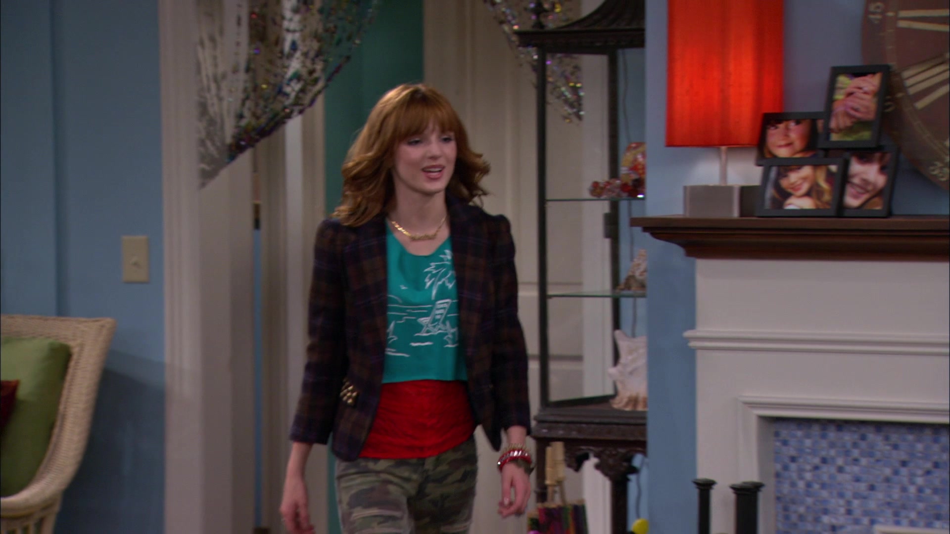 Shake_It_Up_S01E16_1080p_BTD_001933.jpg Shake_It_Up_S01E16_1080p_BTD_001933.jpg