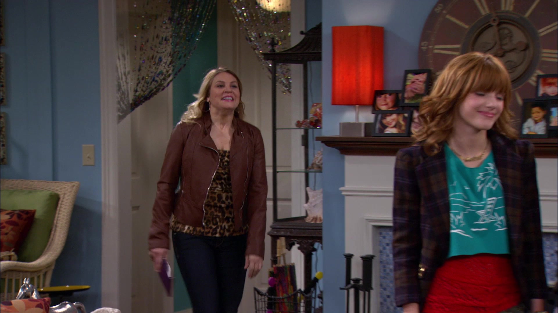 Shake_It_Up_S01E16_1080p_BTD_001992.jpg Shake_It_Up_S01E16_1080p_BTD_001992.jpg