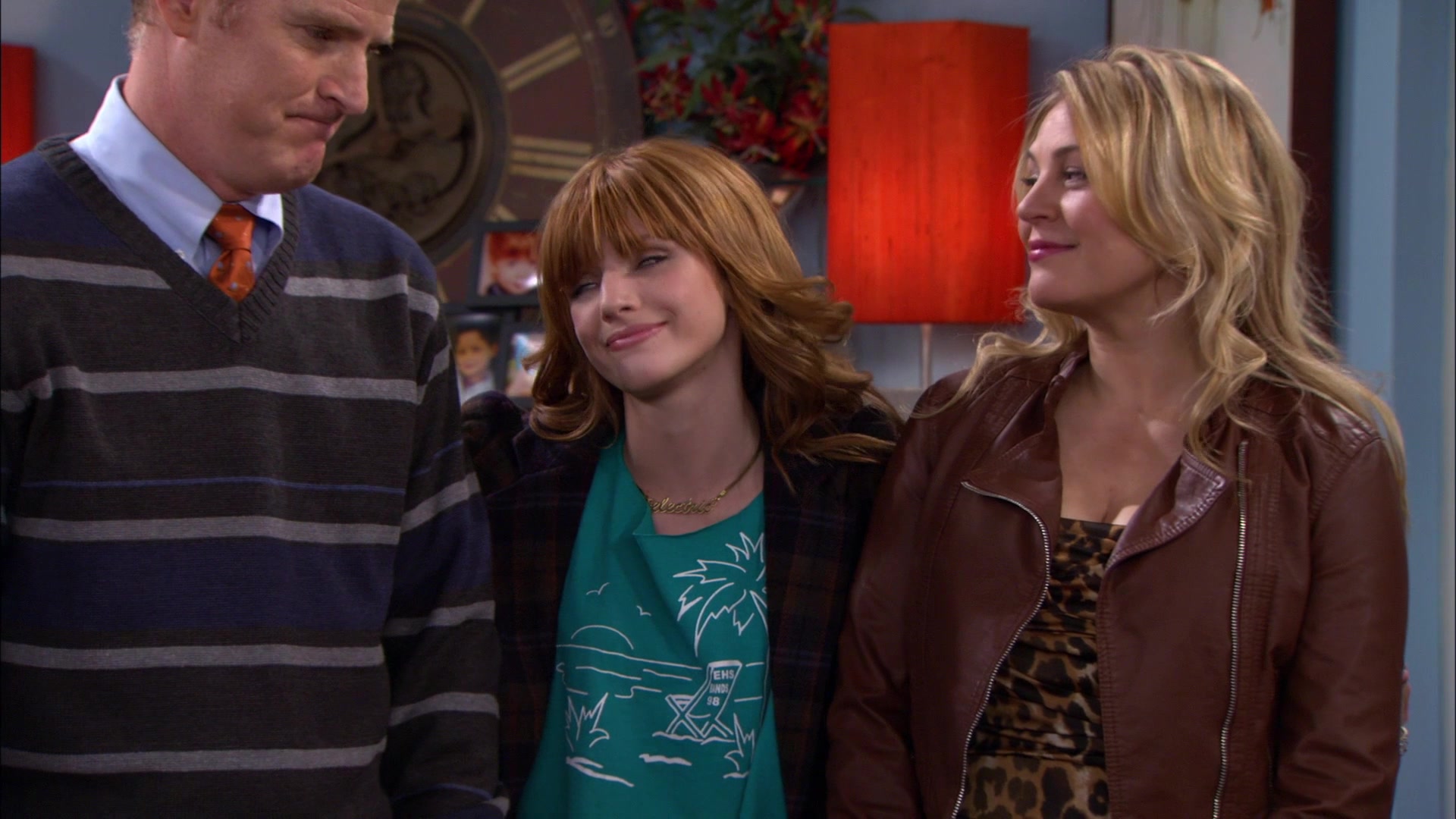 Shake_It_Up_S01E16_1080p_BTD_002017.jpg Shake_It_Up_S01E16_1080p_BTD_002017.jpg