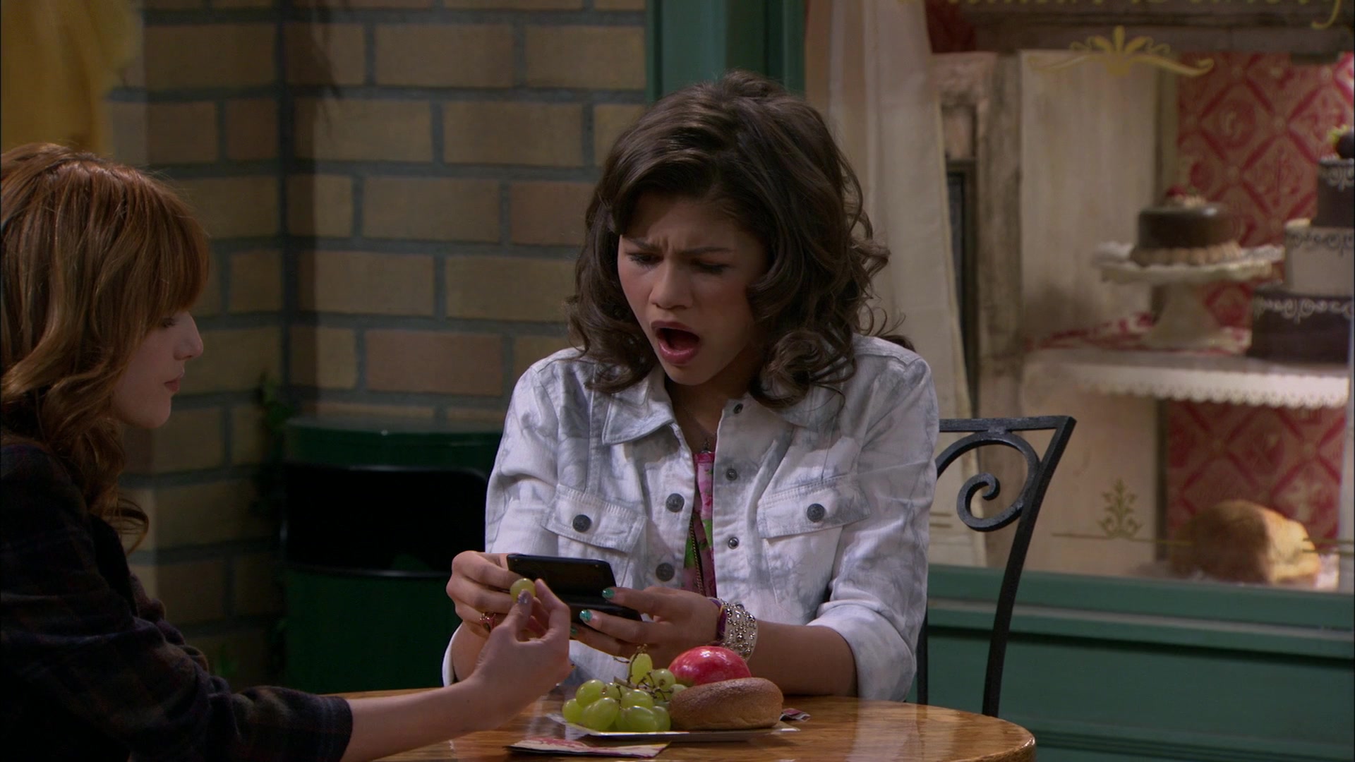 Shake_It_Up_S01E16_1080p_BTD_002096.jpg Shake_It_Up_S01E16_1080p_BTD_002096.jpg