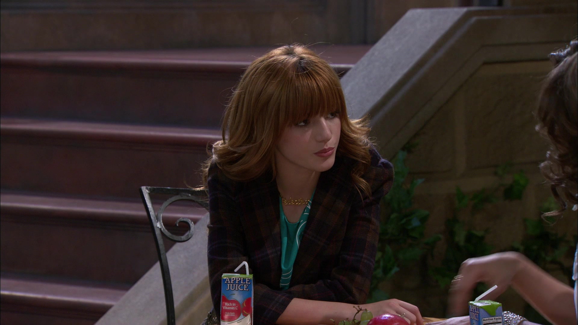 Shake_It_Up_S01E16_1080p_BTD_002141.jpg