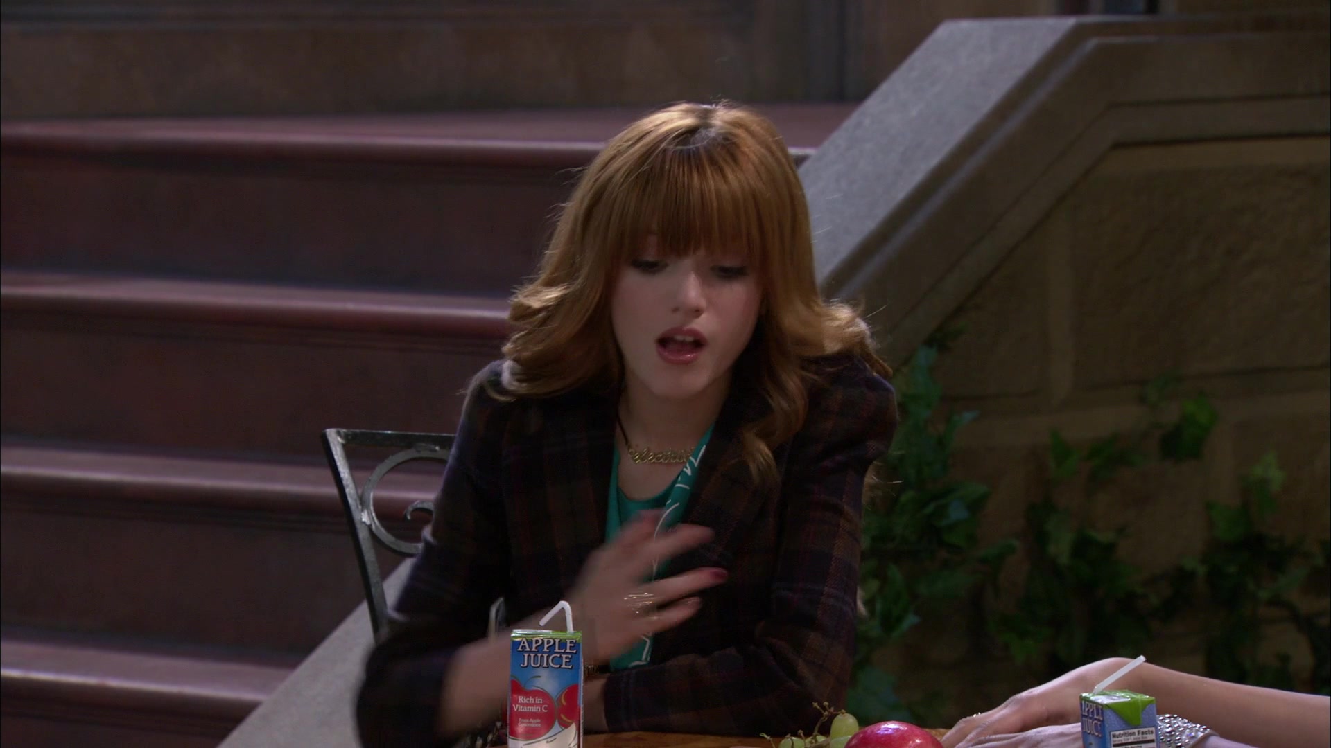 Shake_It_Up_S01E16_1080p_BTD_002144.jpg