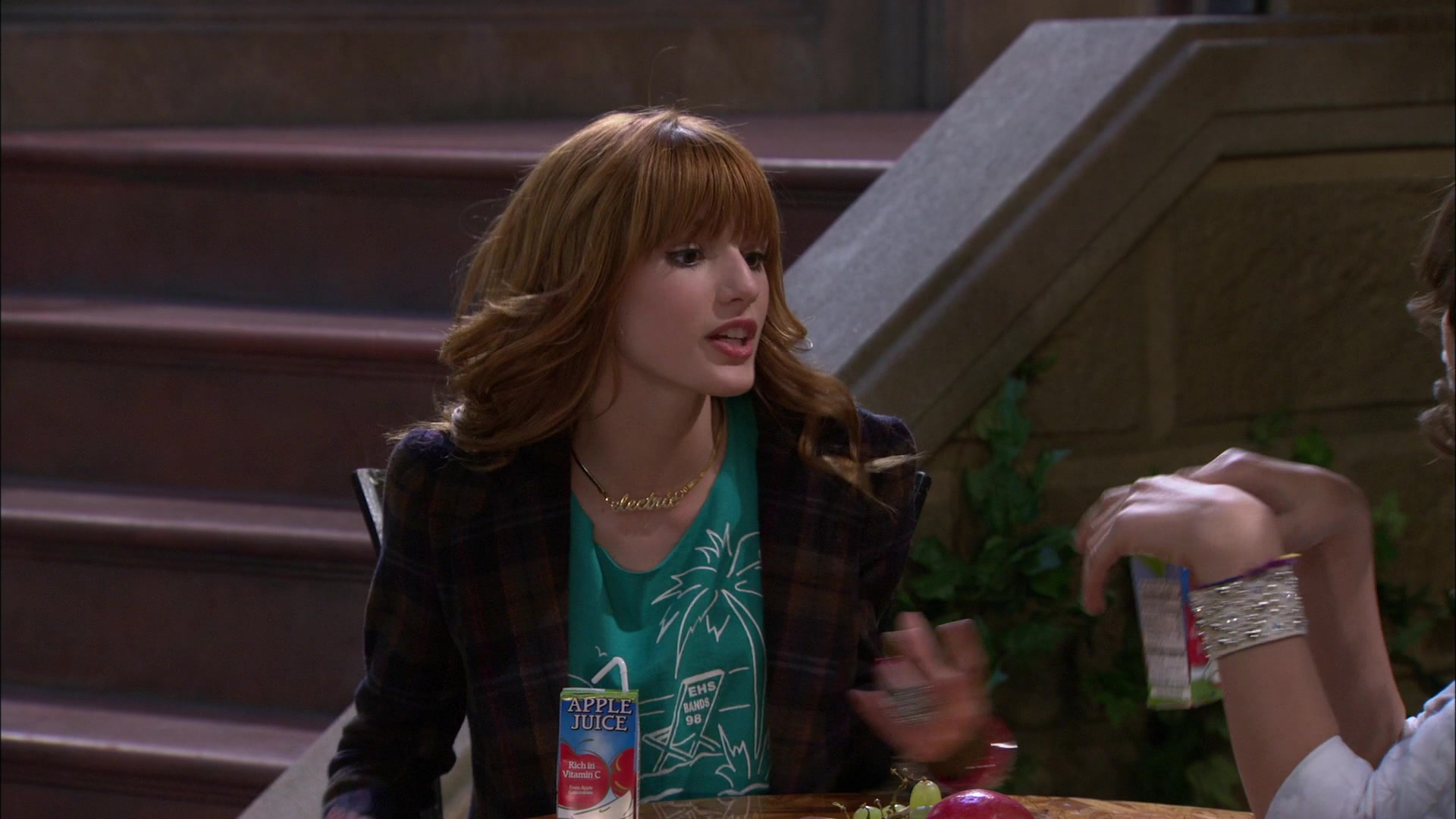 Shake_It_Up_S01E16_1080p_BTD_002151.jpg Shake_It_Up_S01E16_1080p_BTD_002151.jpg