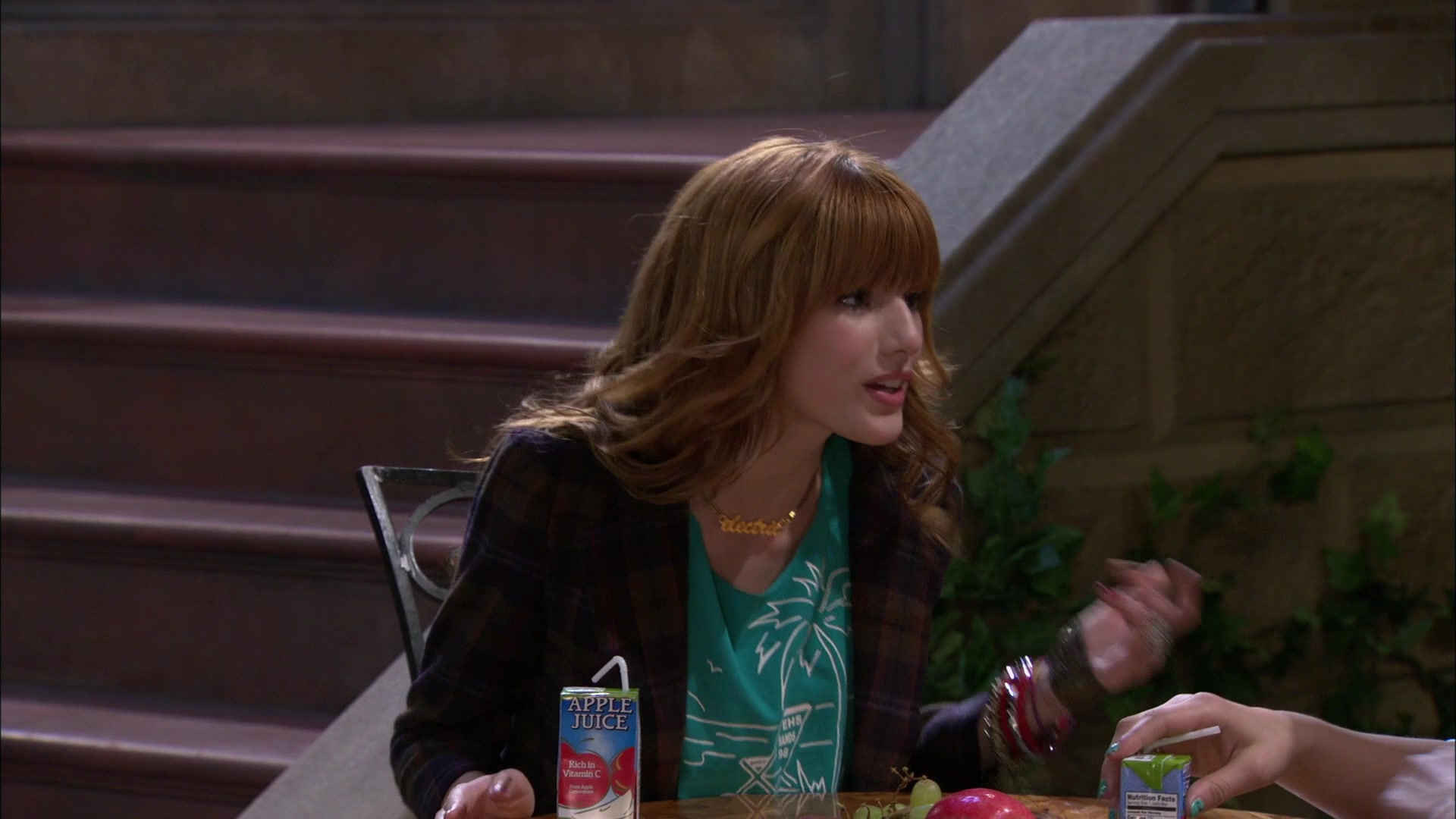 Shake_It_Up_S01E16_1080p_BTD_002154.jpg Shake_It_Up_S01E16_1080p_BTD_002154.jpg