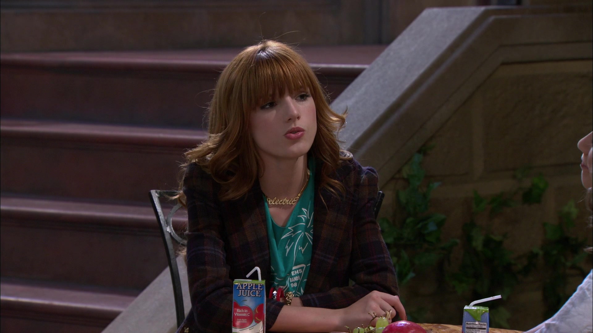 Shake_It_Up_S01E16_1080p_BTD_002160.jpg Shake_It_Up_S01E16_1080p_BTD_002160.jpg