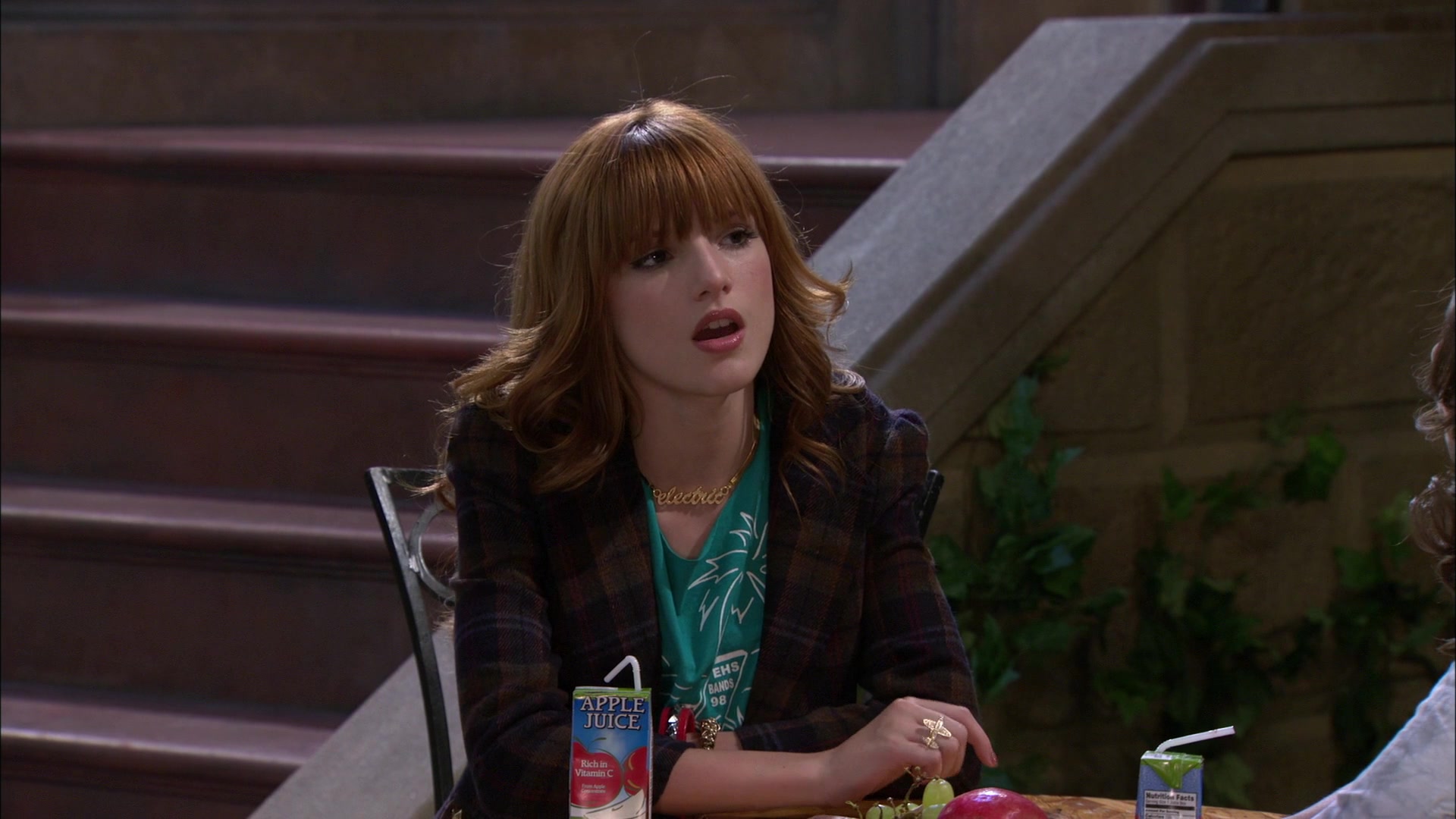 Shake_It_Up_S01E16_1080p_BTD_002161.jpg