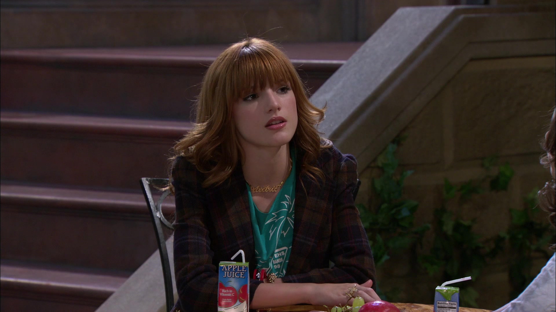 Shake_It_Up_S01E16_1080p_BTD_002164.jpg Shake_It_Up_S01E16_1080p_BTD_002164.jpg
