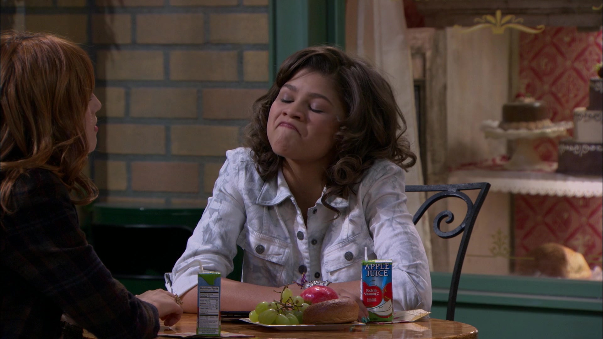 Shake_It_Up_S01E16_1080p_BTD_002170.jpg