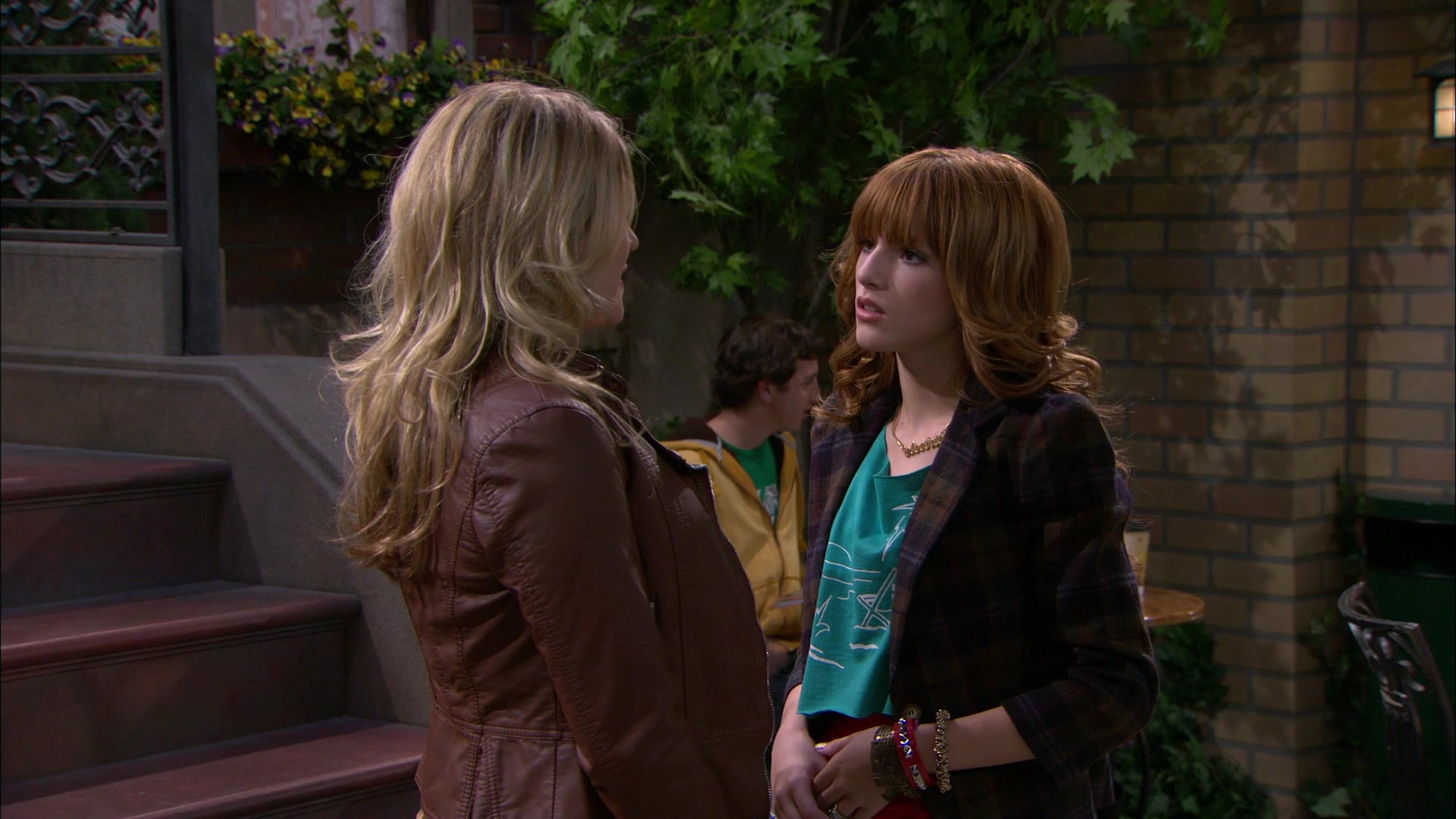 Shake_It_Up_S01E16_1080p_BTD_002203.jpg Shake_It_Up_S01E16_1080p_BTD_002203.jpg