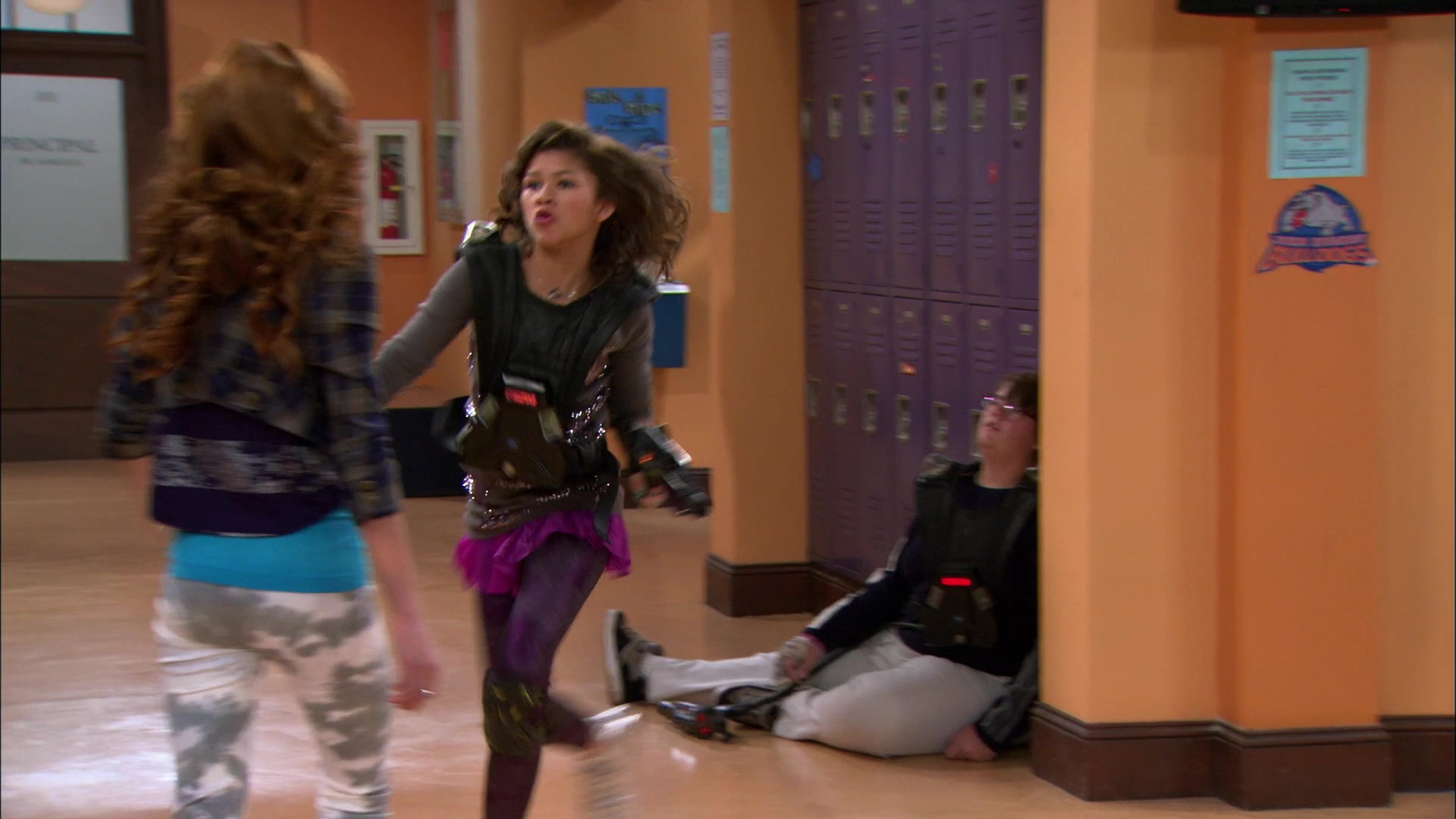 Shake_It_Up_S01E16_1080p_BTD_002314.jpg