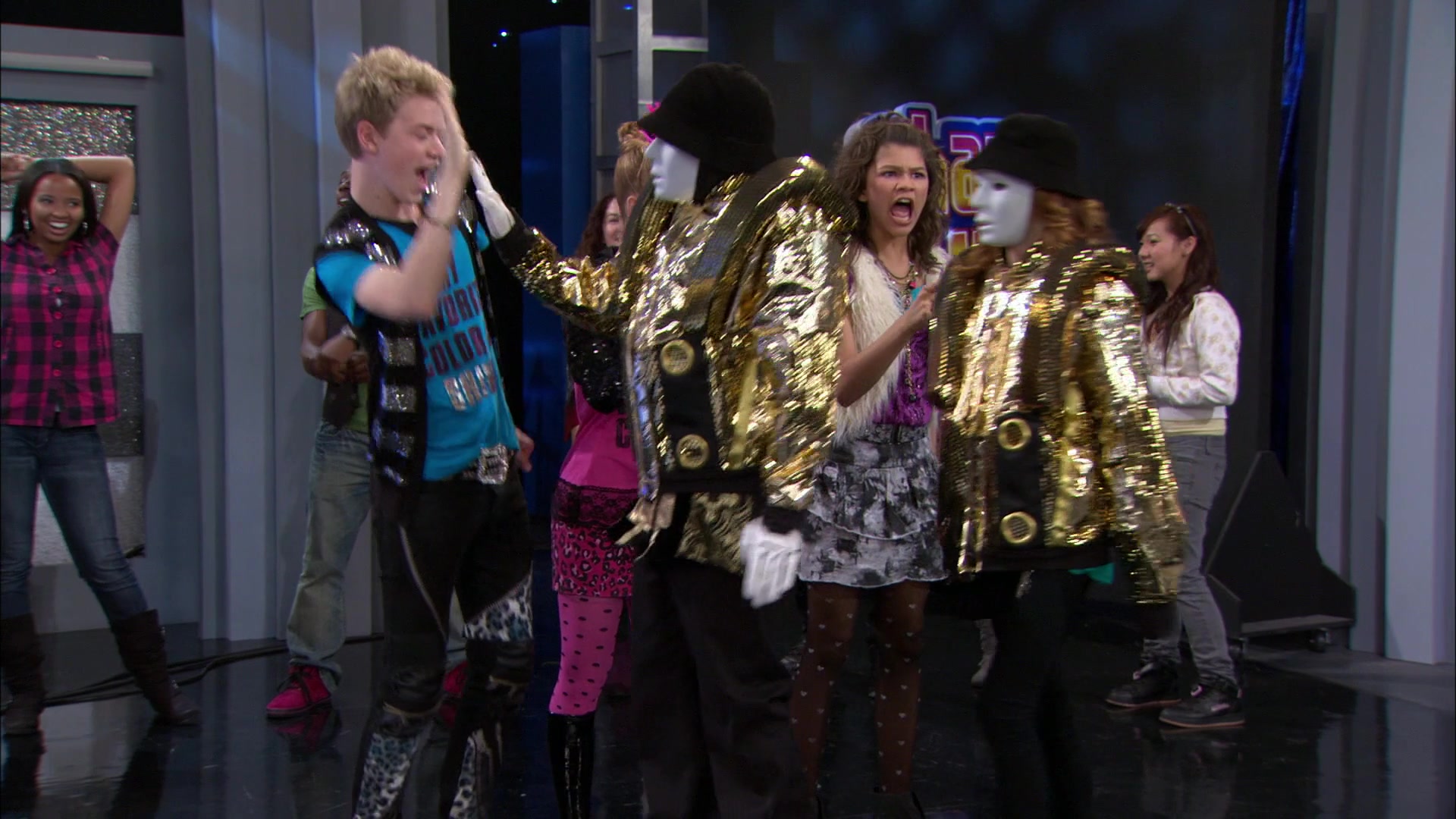 Shake_It_Up_S01E17_1080p_BTD_000083.jpg Shake_It_Up_S01E17_1080p_BTD_000083.jpg