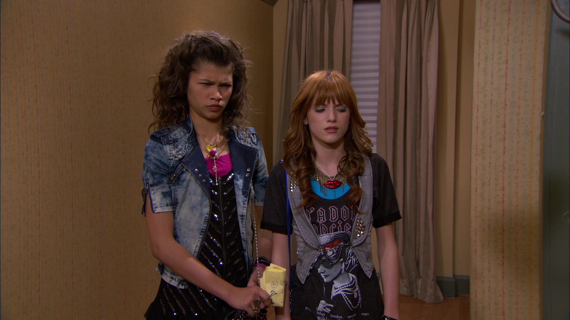 Shake_It_Up_S01E17_1080p_BTD_001163.jpg