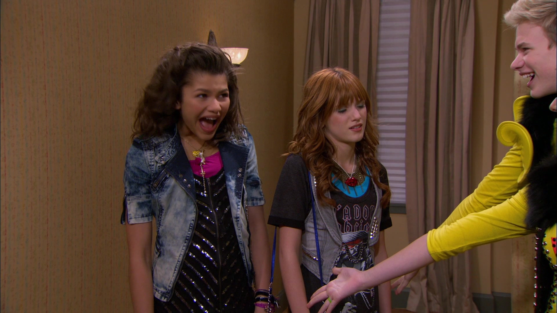 Shake_It_Up_S01E17_1080p_BTD_001186.jpg Shake_It_Up_S01E17_1080p_BTD_001186.jpg