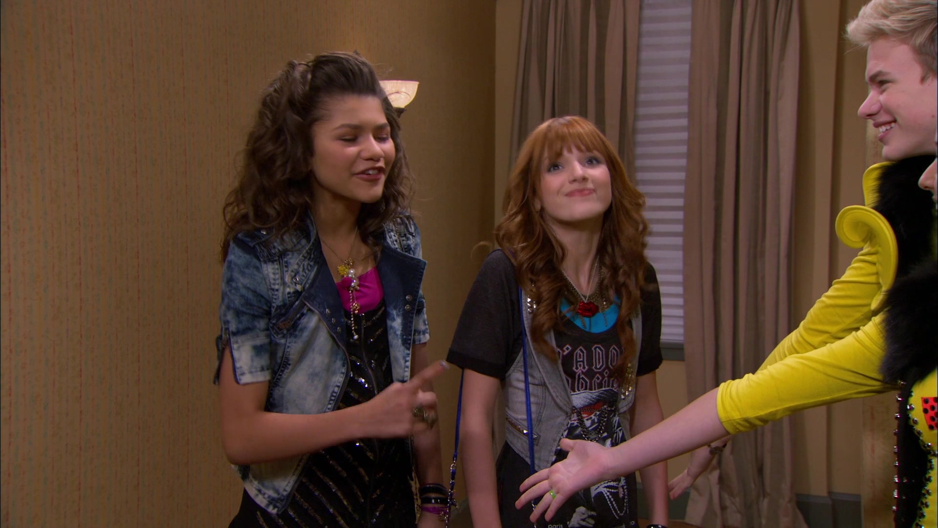 Shake_It_Up_S01E17_1080p_BTD_001188.jpg Shake_It_Up_S01E17_1080p_BTD_001188.jpg