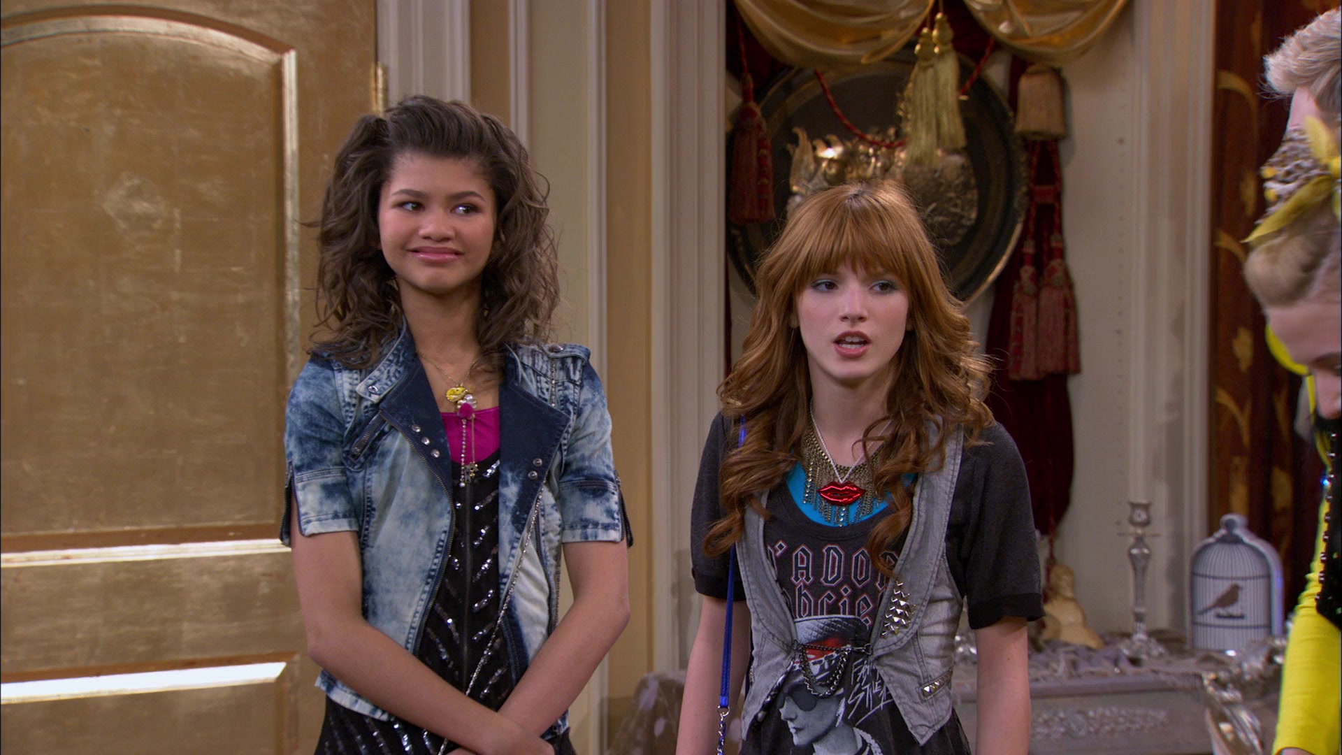 Shake_It_Up_S01E17_1080p_BTD_001217.jpg