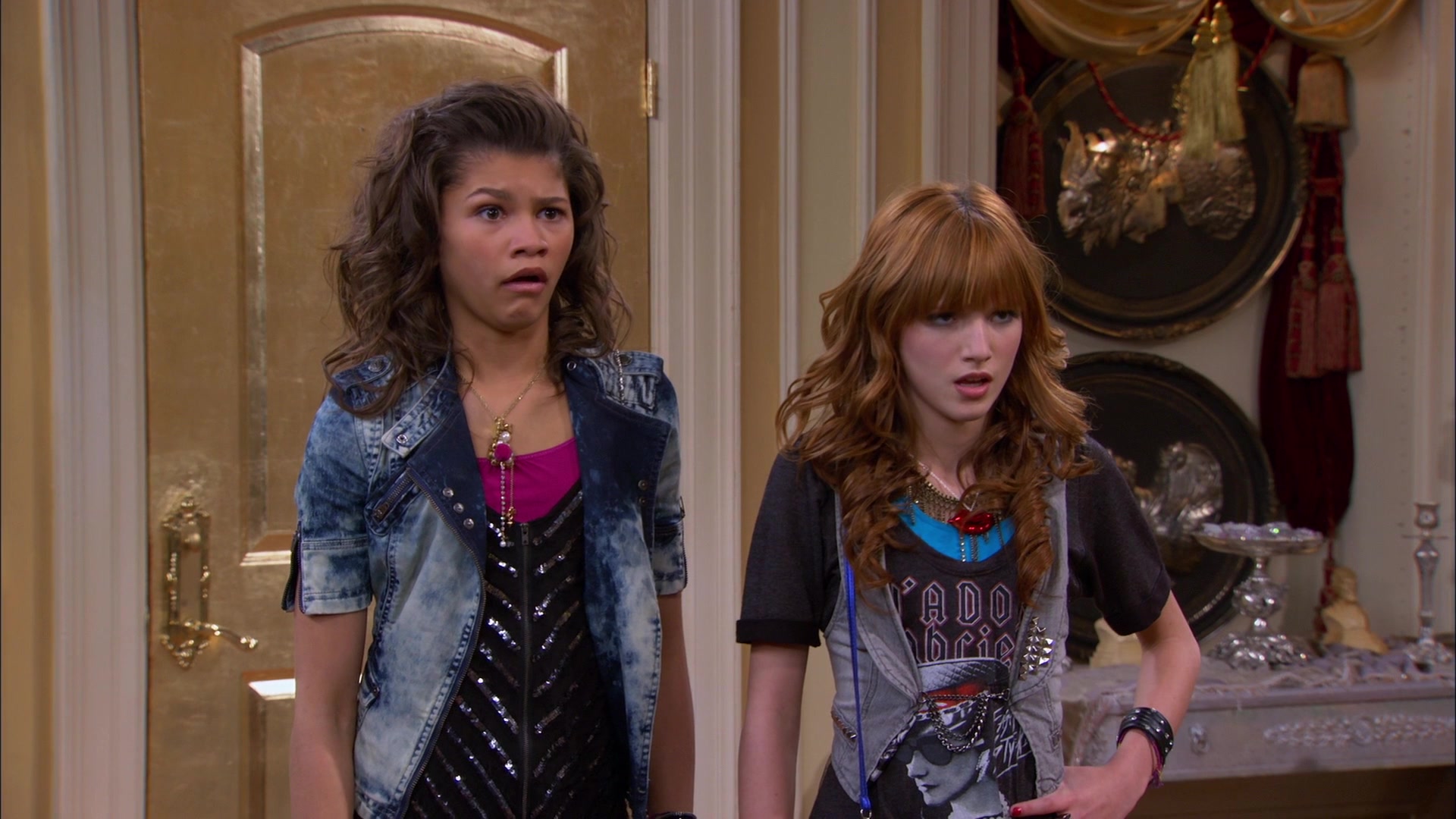 Shake_It_Up_S01E17_1080p_BTD_001388.jpg