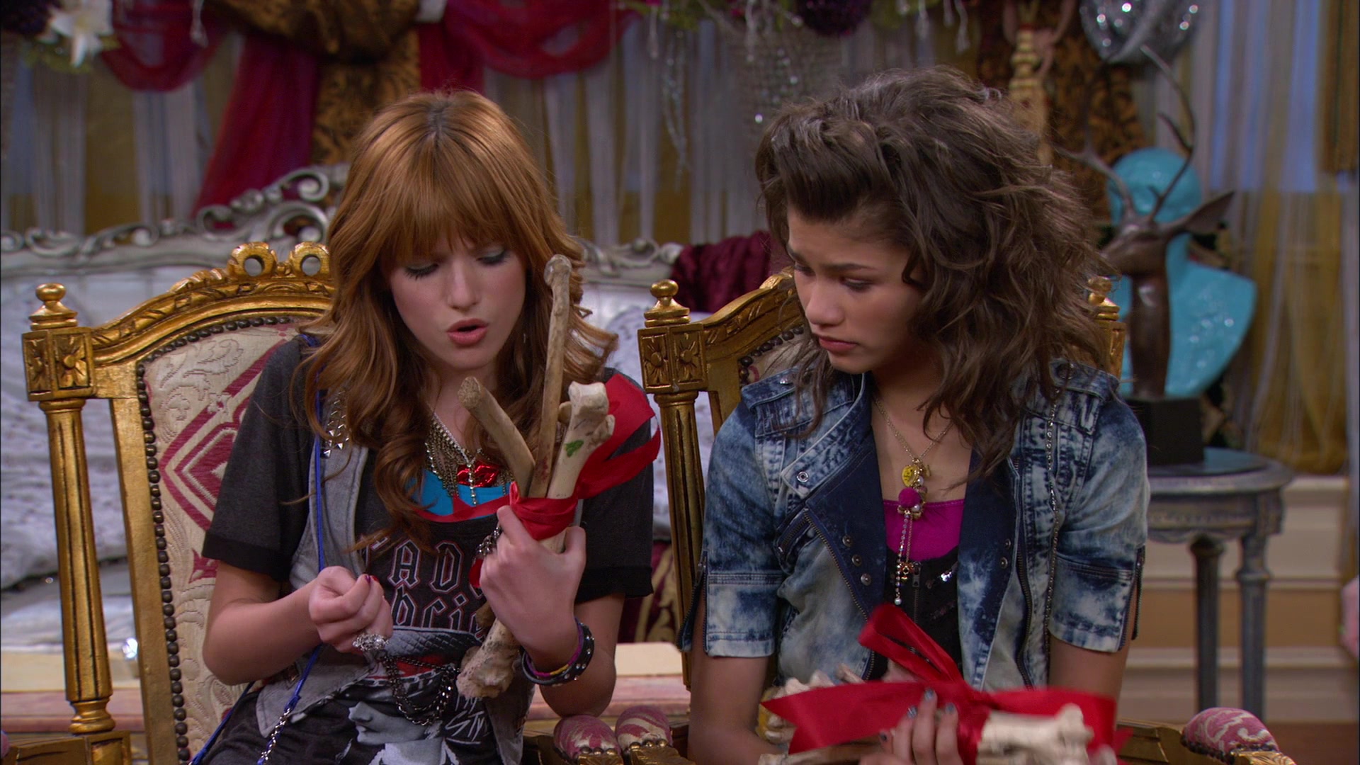 Shake_It_Up_S01E17_1080p_BTD_001440.jpg