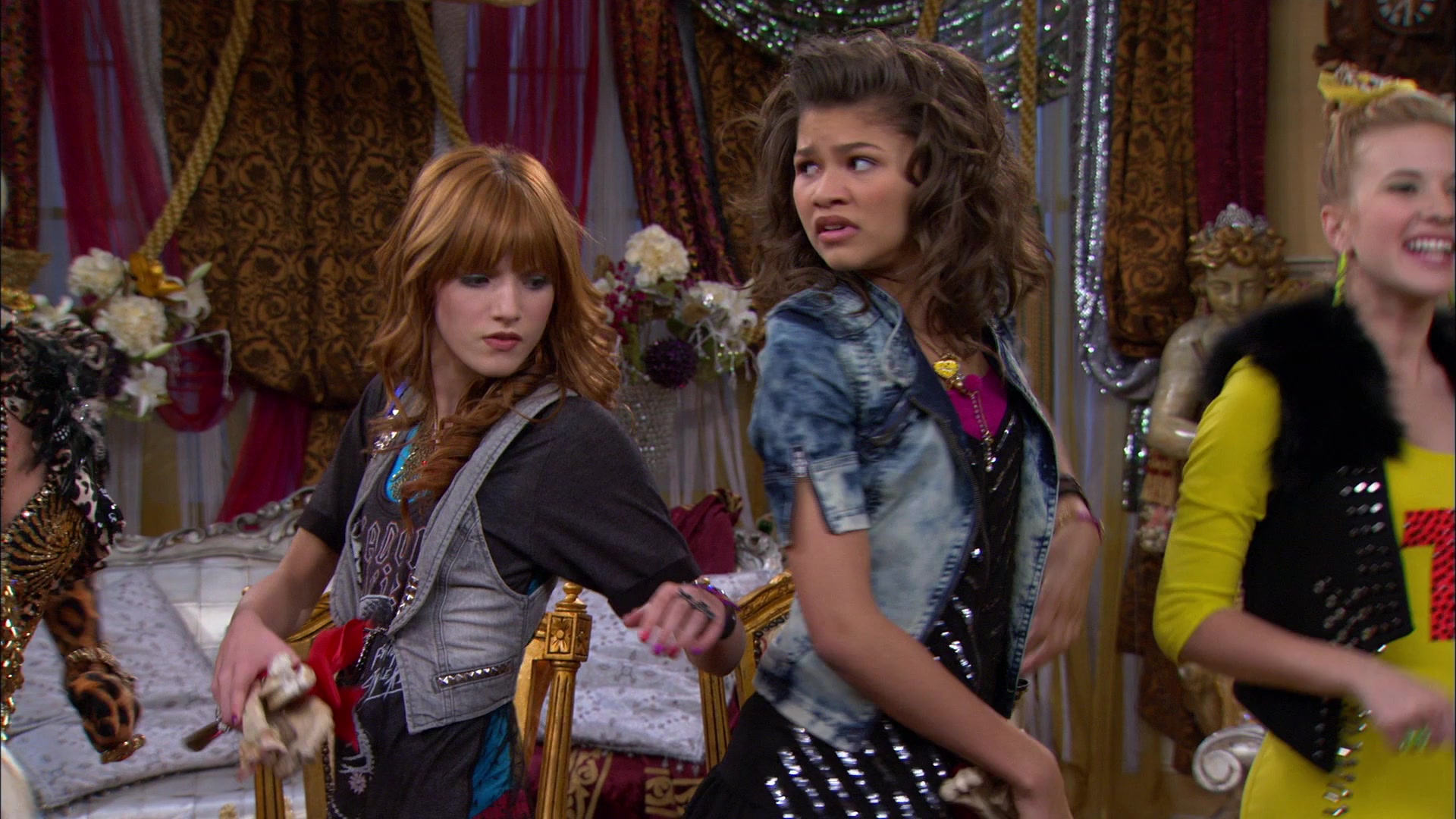 Shake_It_Up_S01E17_1080p_BTD_001552.jpg