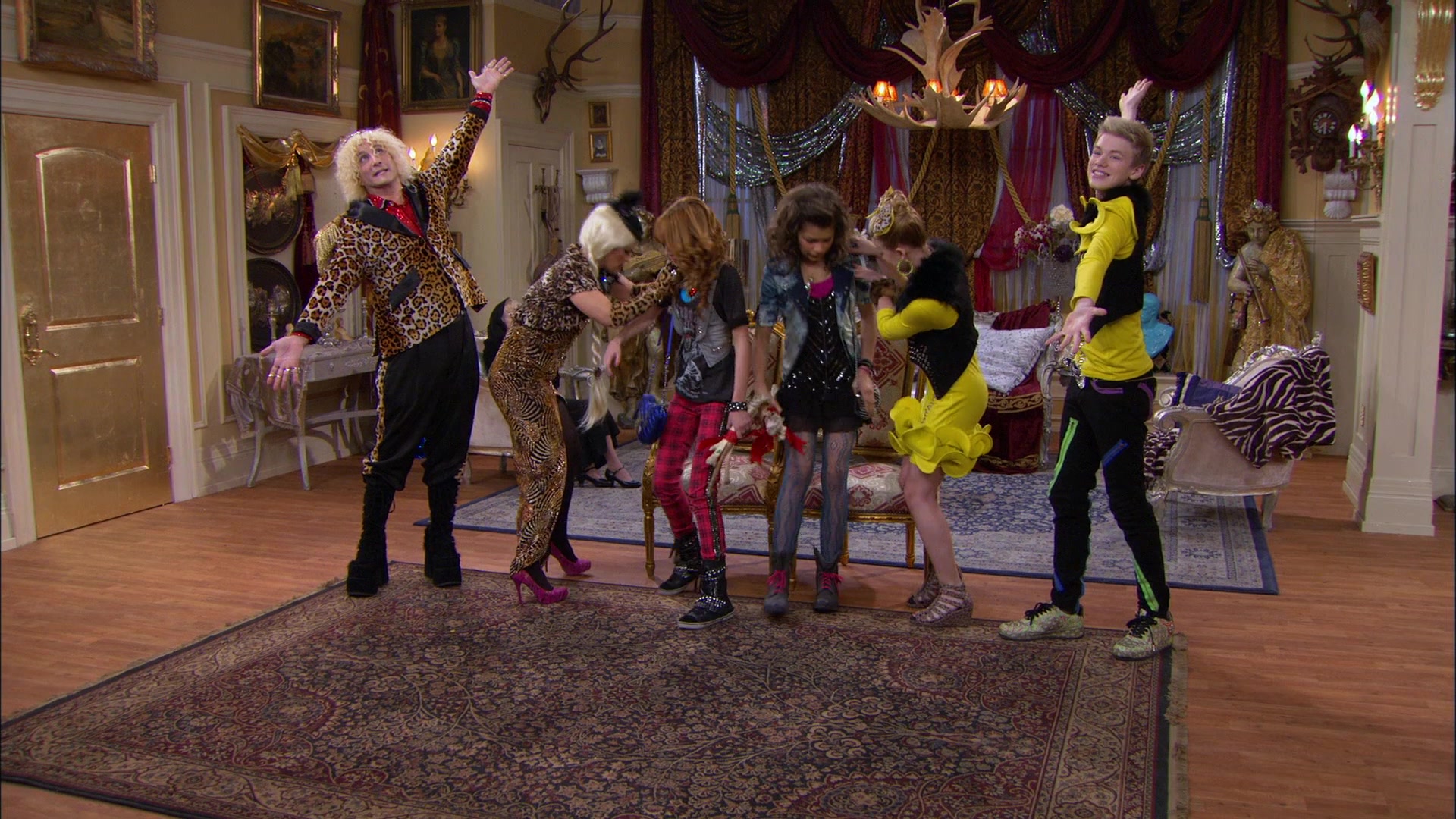 Shake_It_Up_S01E17_1080p_BTD_001556.jpg