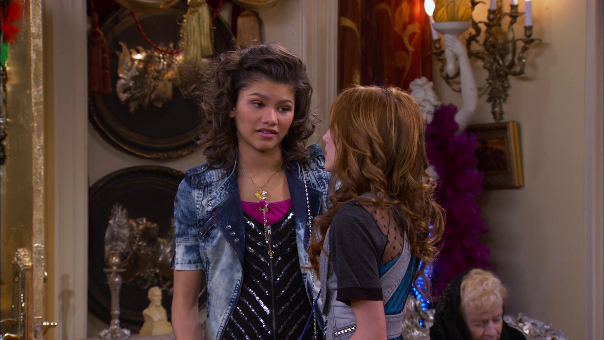 Shake_It_Up_S01E17_1080p_BTD_002731.jpg Shake_It_Up_S01E17_1080p_BTD_002731.jpg