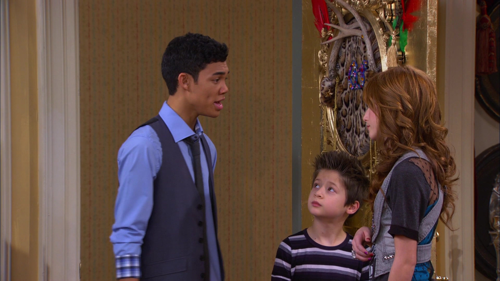Shake_It_Up_S01E17_1080p_BTD_002750.jpg