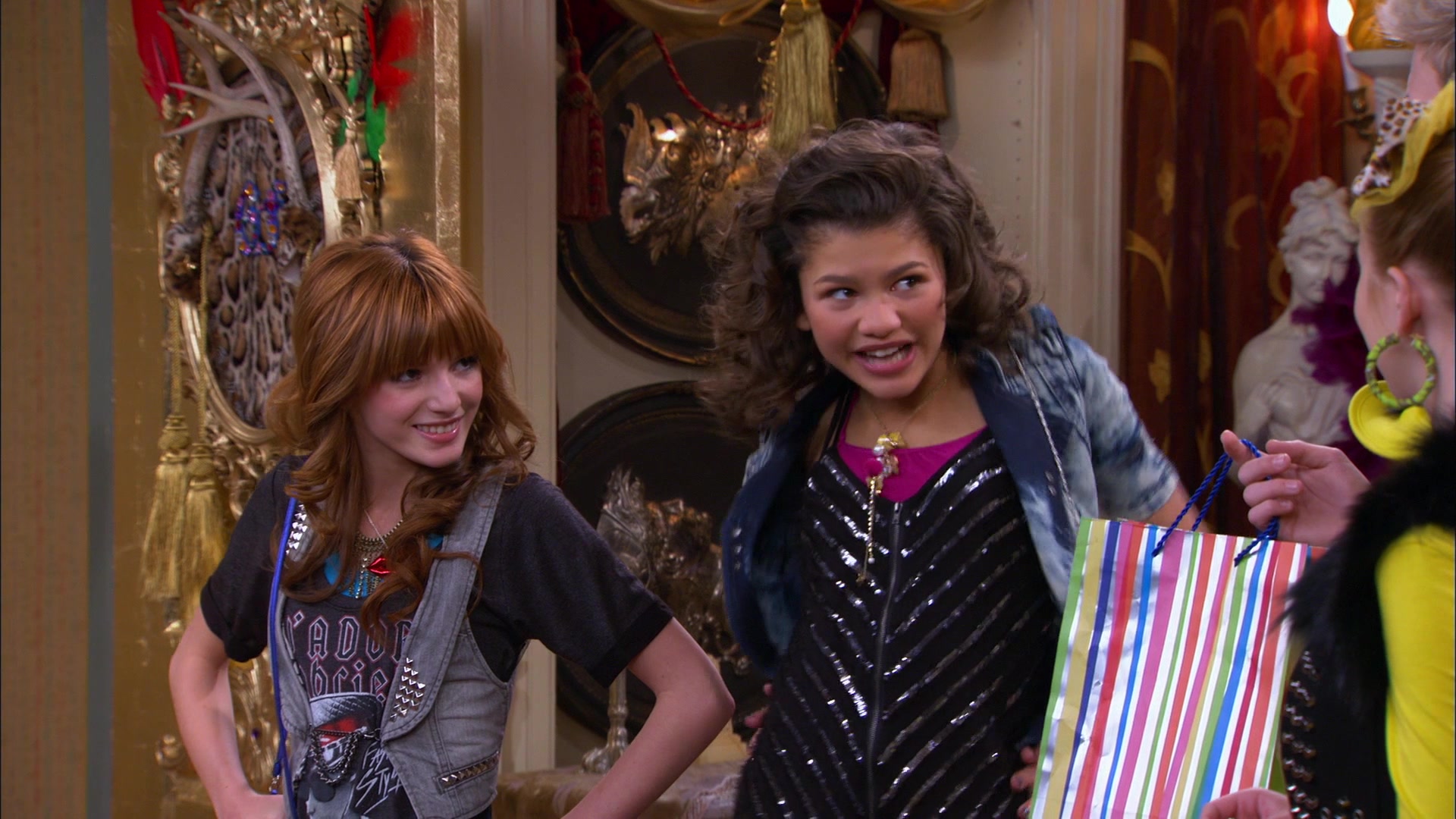 Shake_It_Up_S01E17_1080p_BTD_002784.jpg Shake_It_Up_S01E17_1080p_BTD_002784.jpg