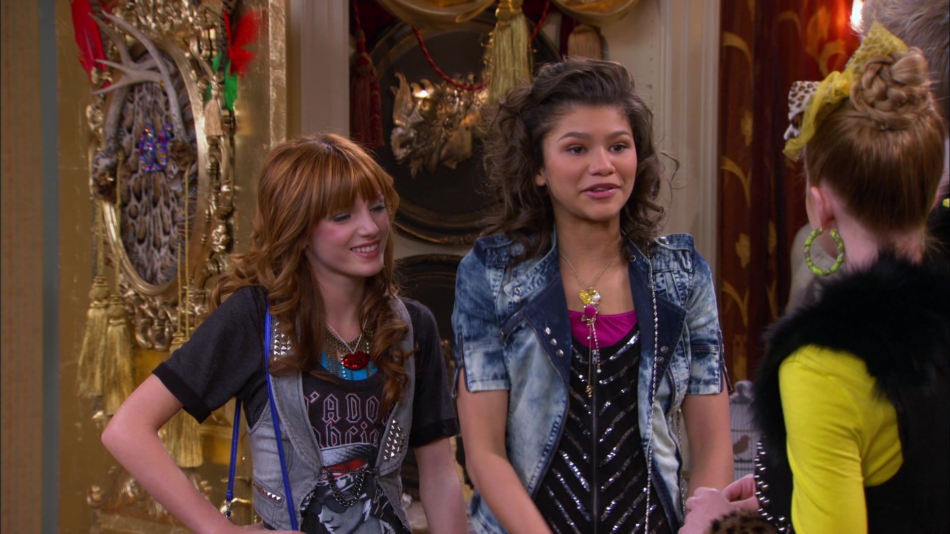 Shake_It_Up_S01E17_1080p_BTD_002822.jpg
