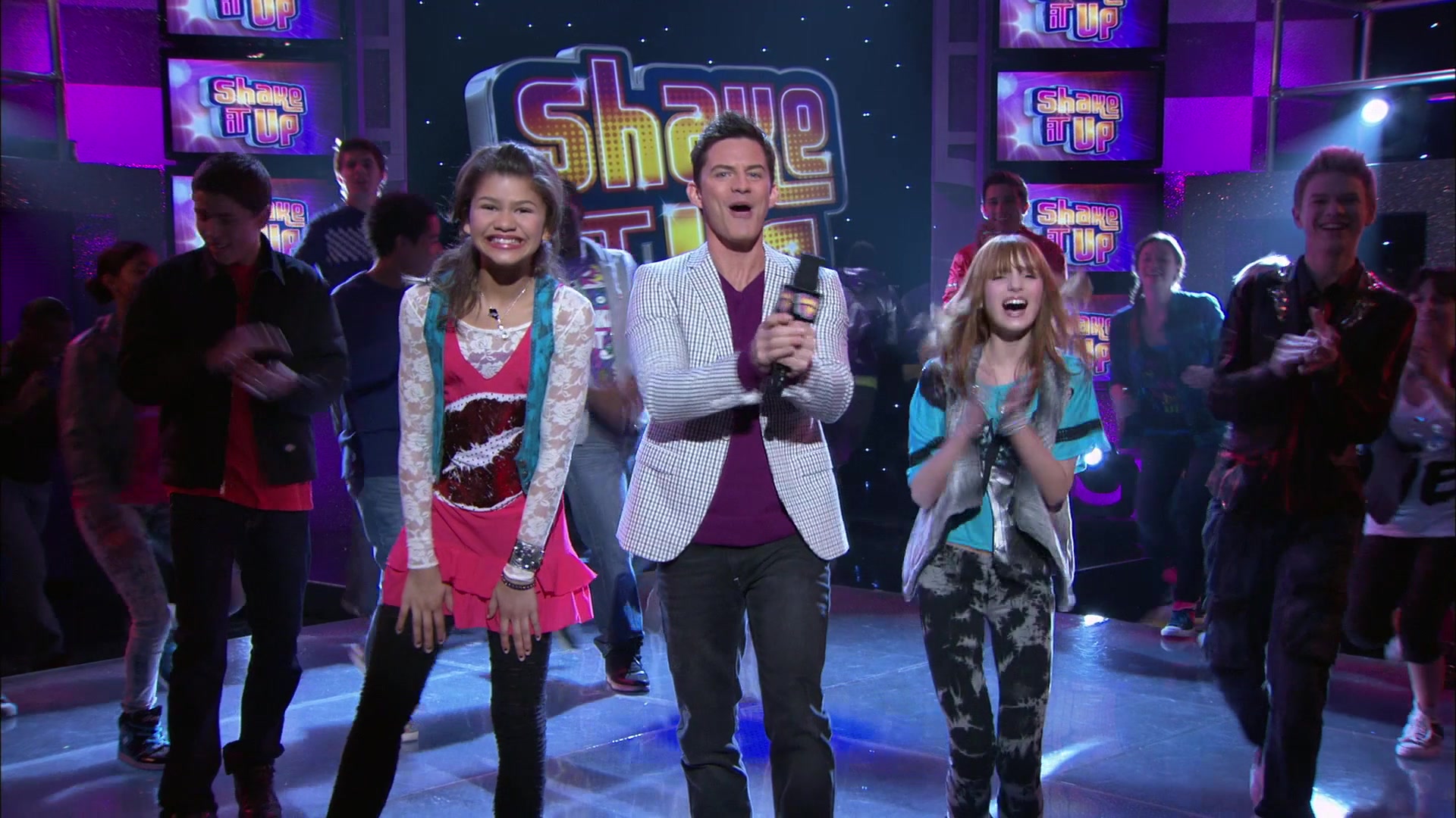 Shake_It_Up_S01E18_1080p_BTD_000126.jpg Shake_It_Up_S01E18_1080p_BTD_000126.jpg