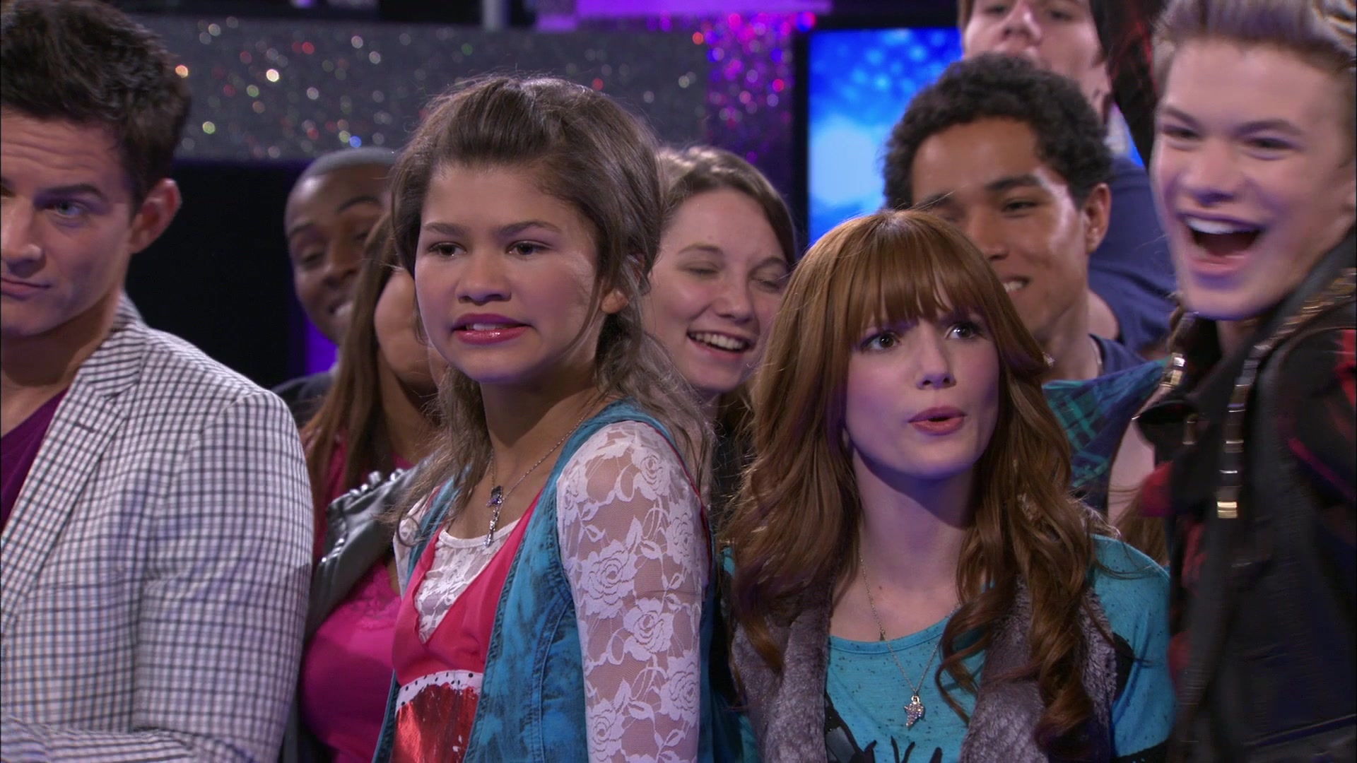 Shake_It_Up_S01E18_1080p_BTD_000215.jpg Shake_It_Up_S01E18_1080p_BTD_000215.jpg