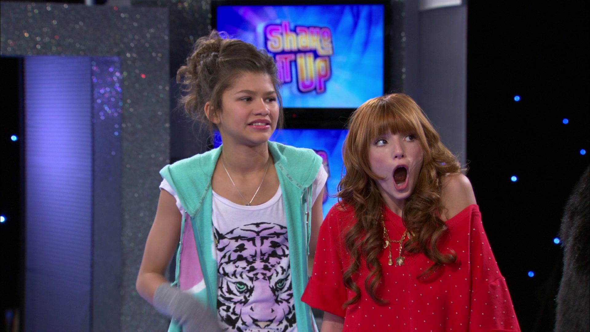 Shake_It_Up_S01E18_1080p_BTD_000427.jpg