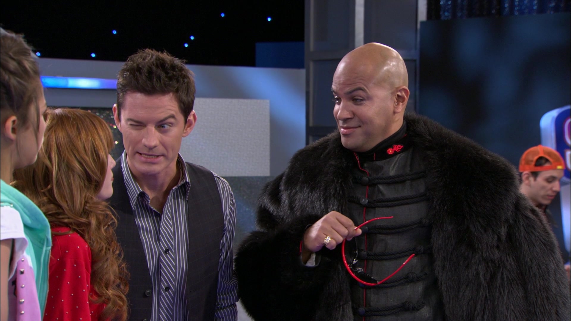 Shake_It_Up_S01E18_1080p_BTD_000433.jpg