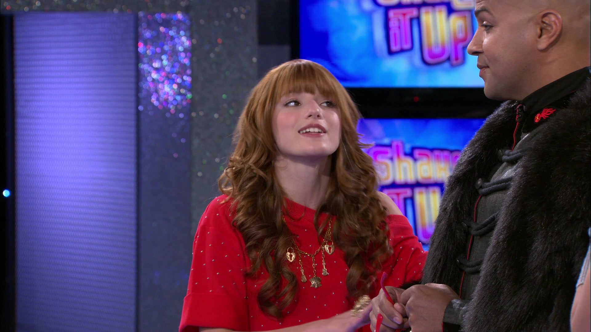Shake_It_Up_S01E18_1080p_BTD_000579.jpg