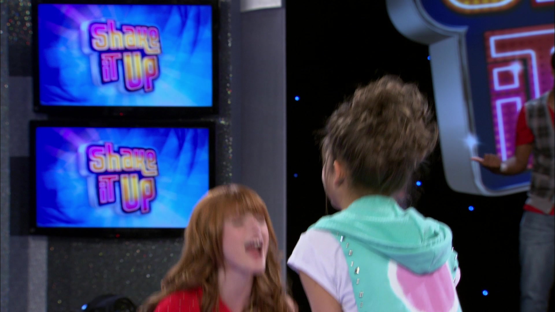 Shake_It_Up_S01E18_1080p_BTD_000622.jpg Shake_It_Up_S01E18_1080p_BTD_000622.jpg