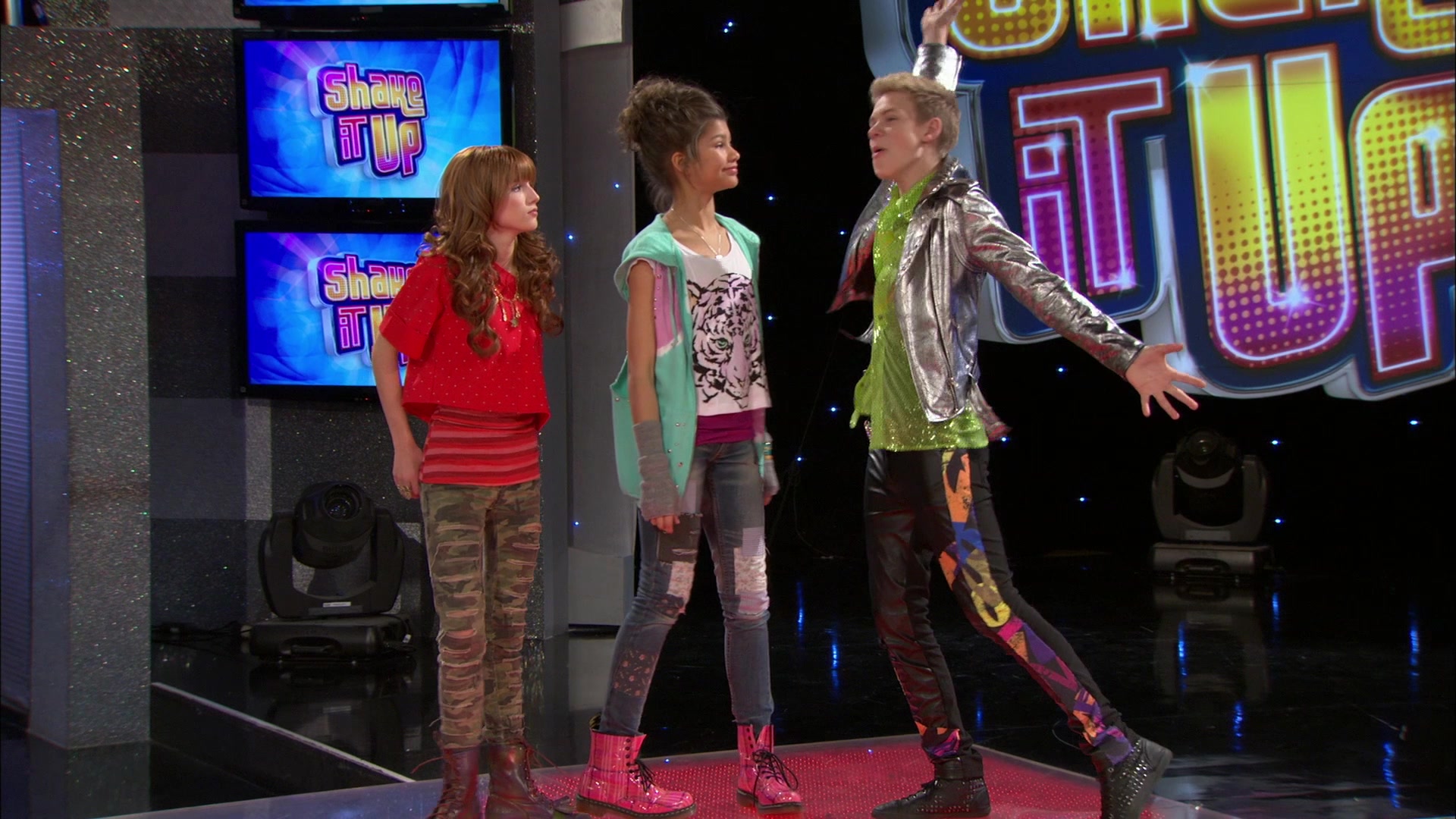 Shake_It_Up_S01E18_1080p_BTD_000869.jpg Shake_It_Up_S01E18_1080p_BTD_000869.jpg