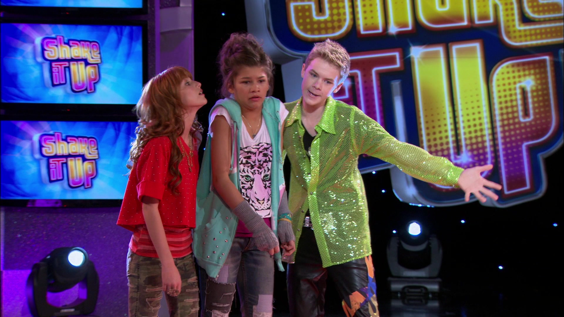 Shake_It_Up_S01E18_1080p_BTD_001002.jpg Shake_It_Up_S01E18_1080p_BTD_001002.jpg