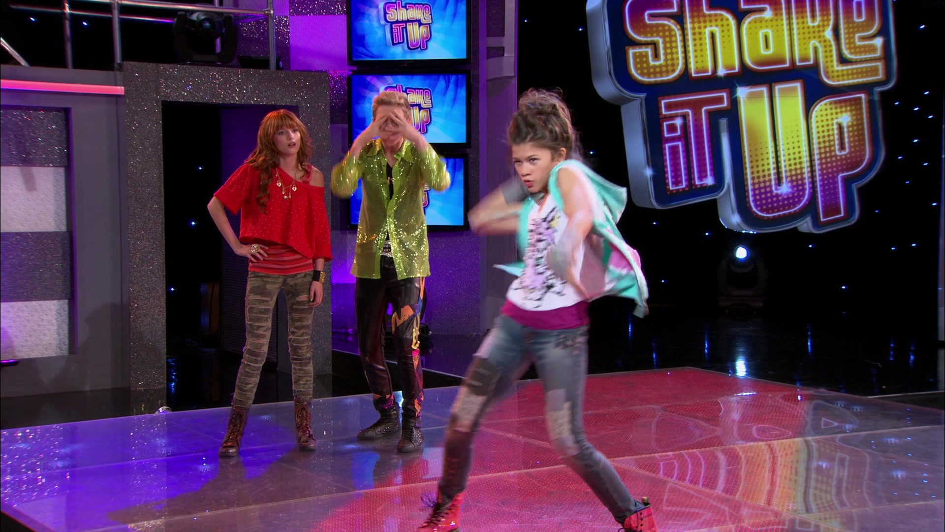 Shake_It_Up_S01E18_1080p_BTD_001026.jpg Shake_It_Up_S01E18_1080p_BTD_001026.jpg