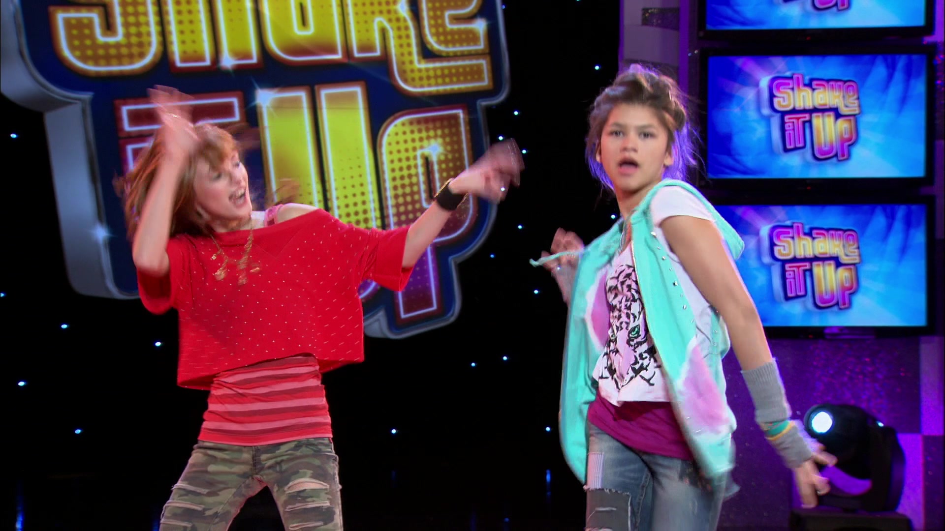 Shake_It_Up_S01E18_1080p_BTD_001048.jpg Shake_It_Up_S01E18_1080p_BTD_001048.jpg
