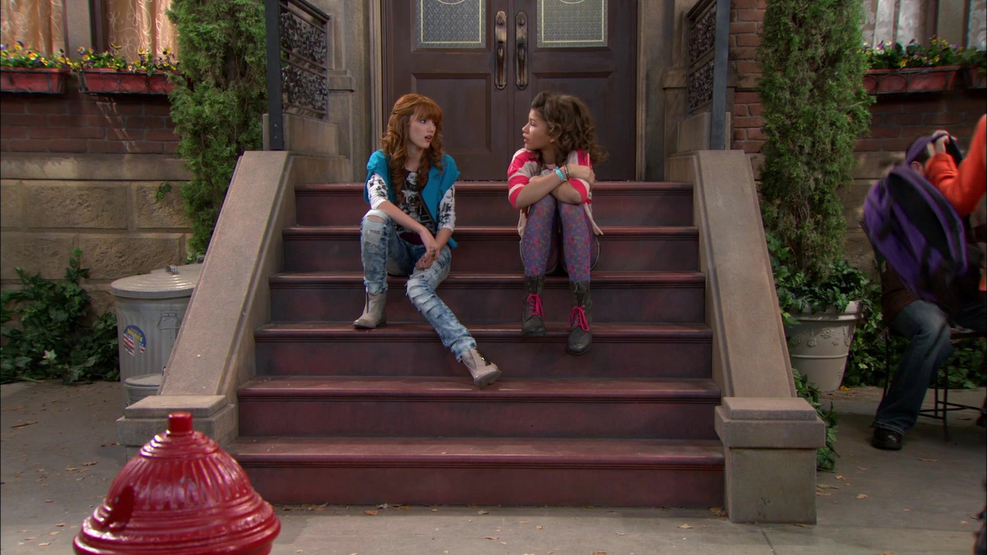 Shake_It_Up_S01E18_1080p_BTD_001676.jpg Shake_It_Up_S01E18_1080p_BTD_001676.jpg