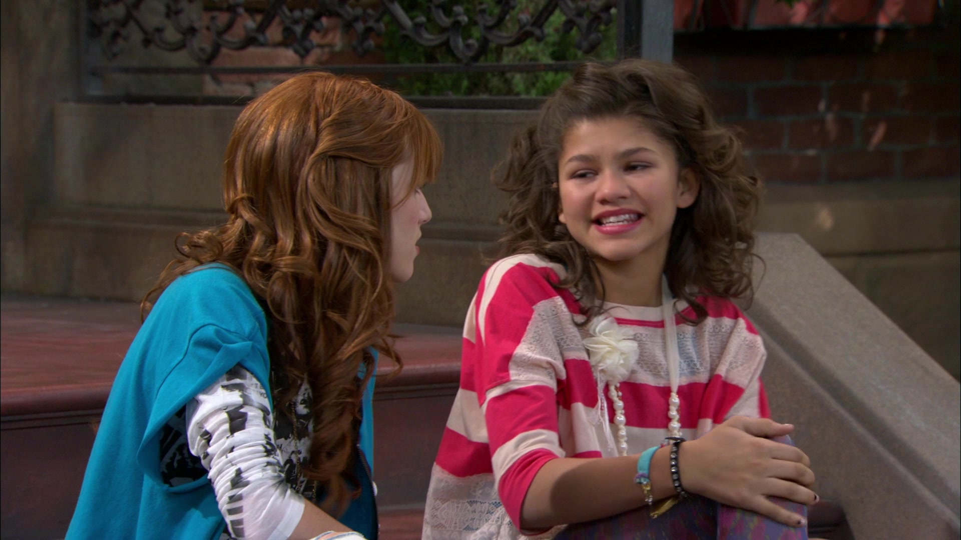 Shake_It_Up_S01E18_1080p_BTD_001686.jpg Shake_It_Up_S01E18_1080p_BTD_001686.jpg